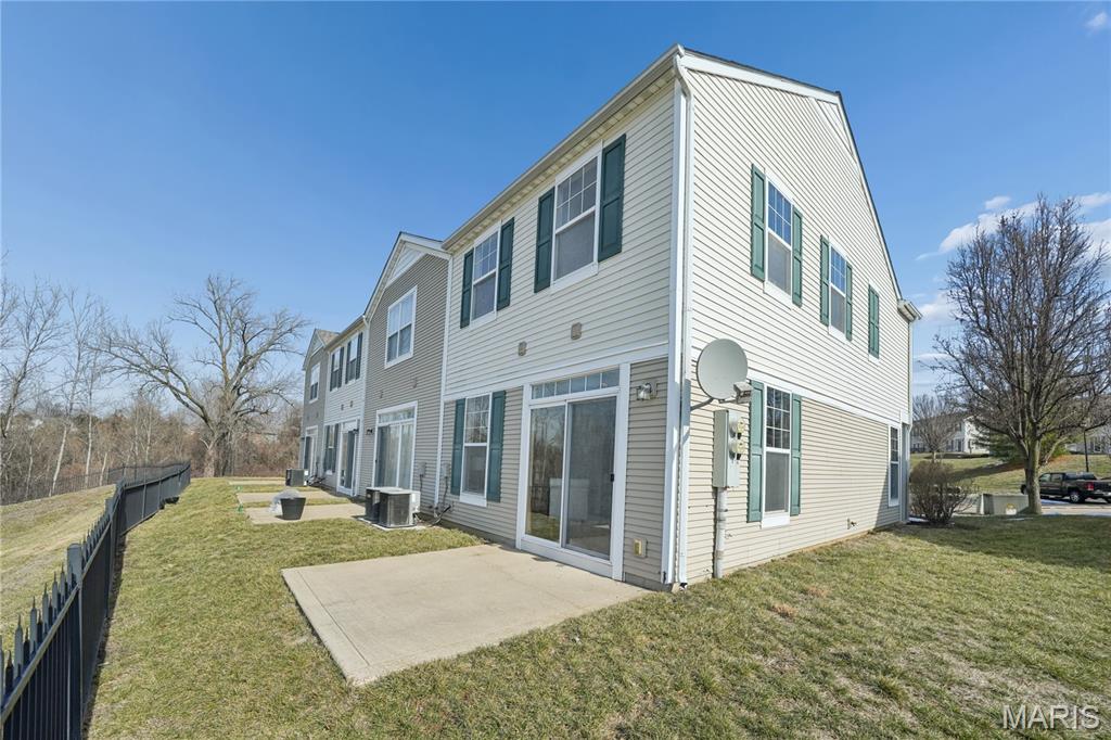 4887 Heritage Heights Circle