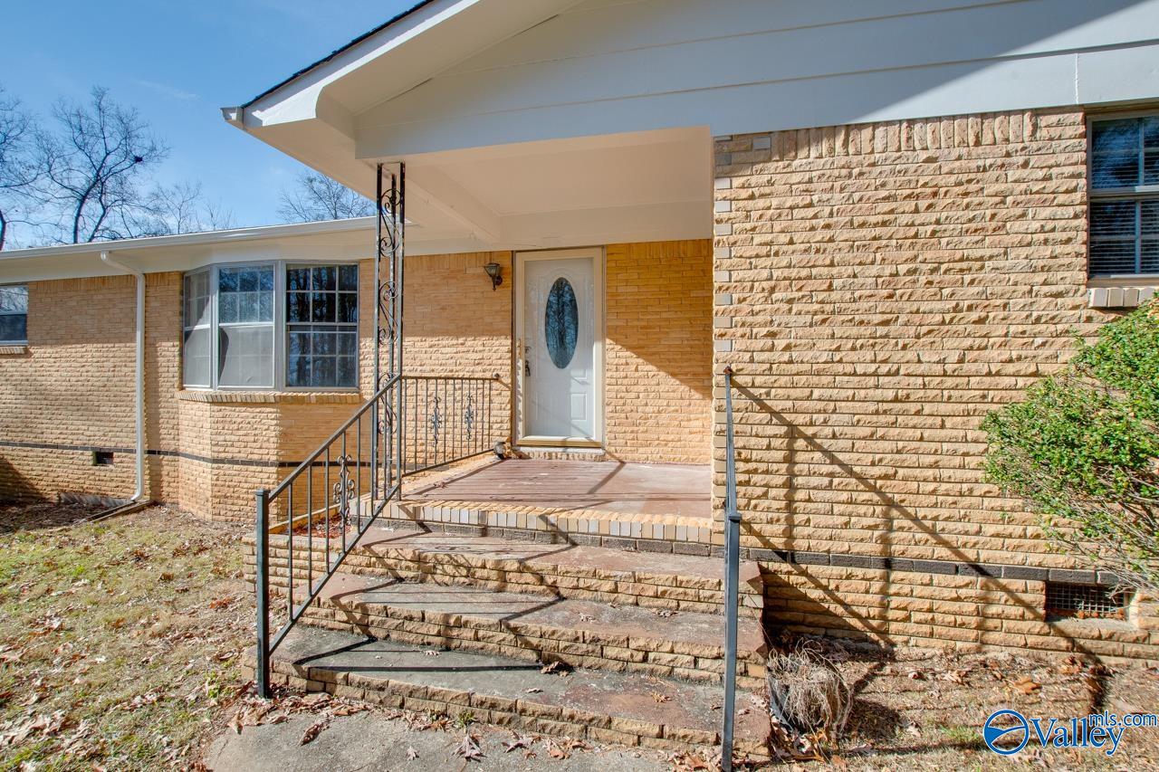 1818 Bethany Lane NW