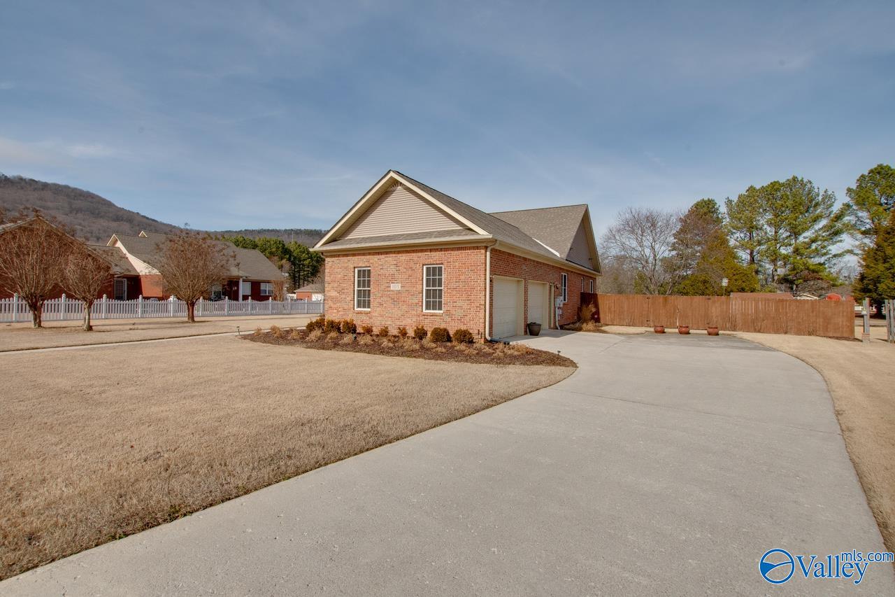 103 Chameleon Court