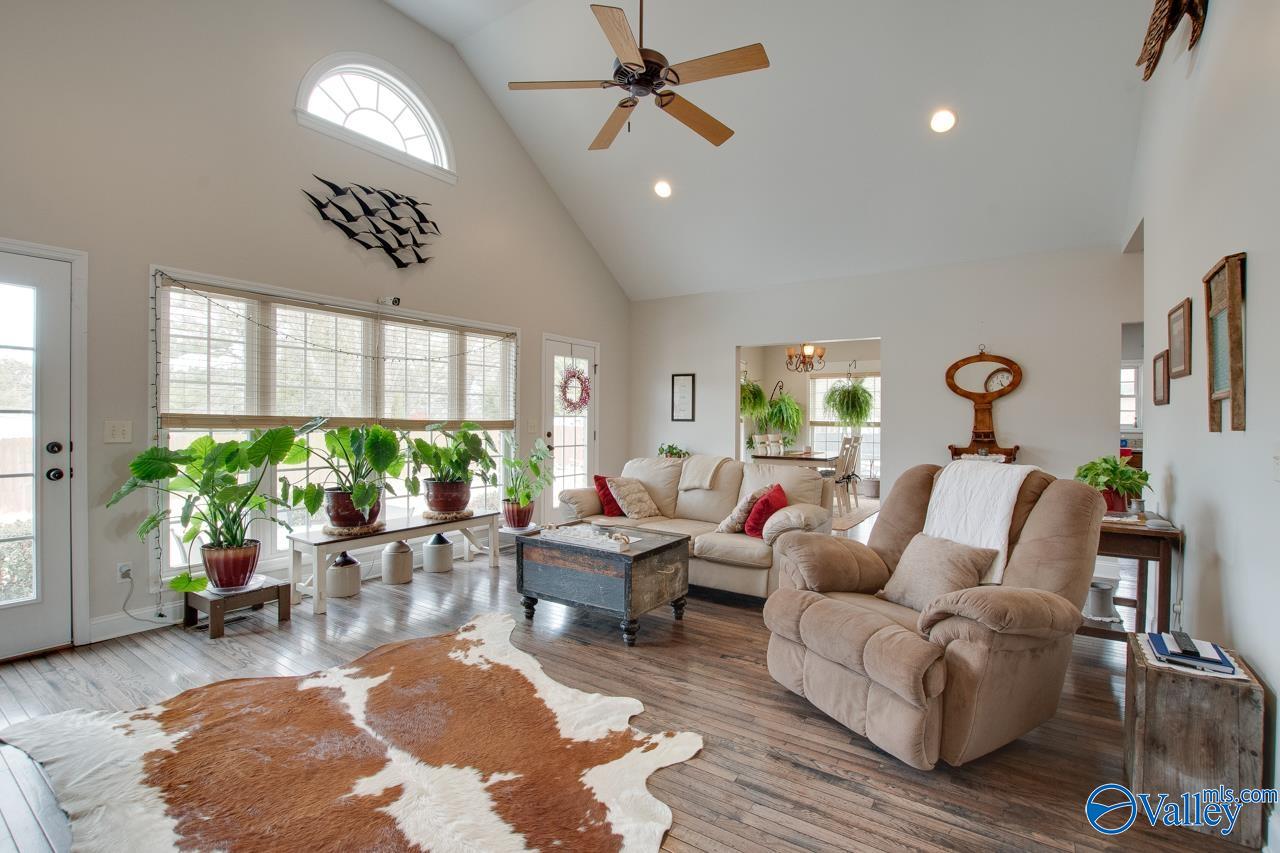 103 Chameleon Court