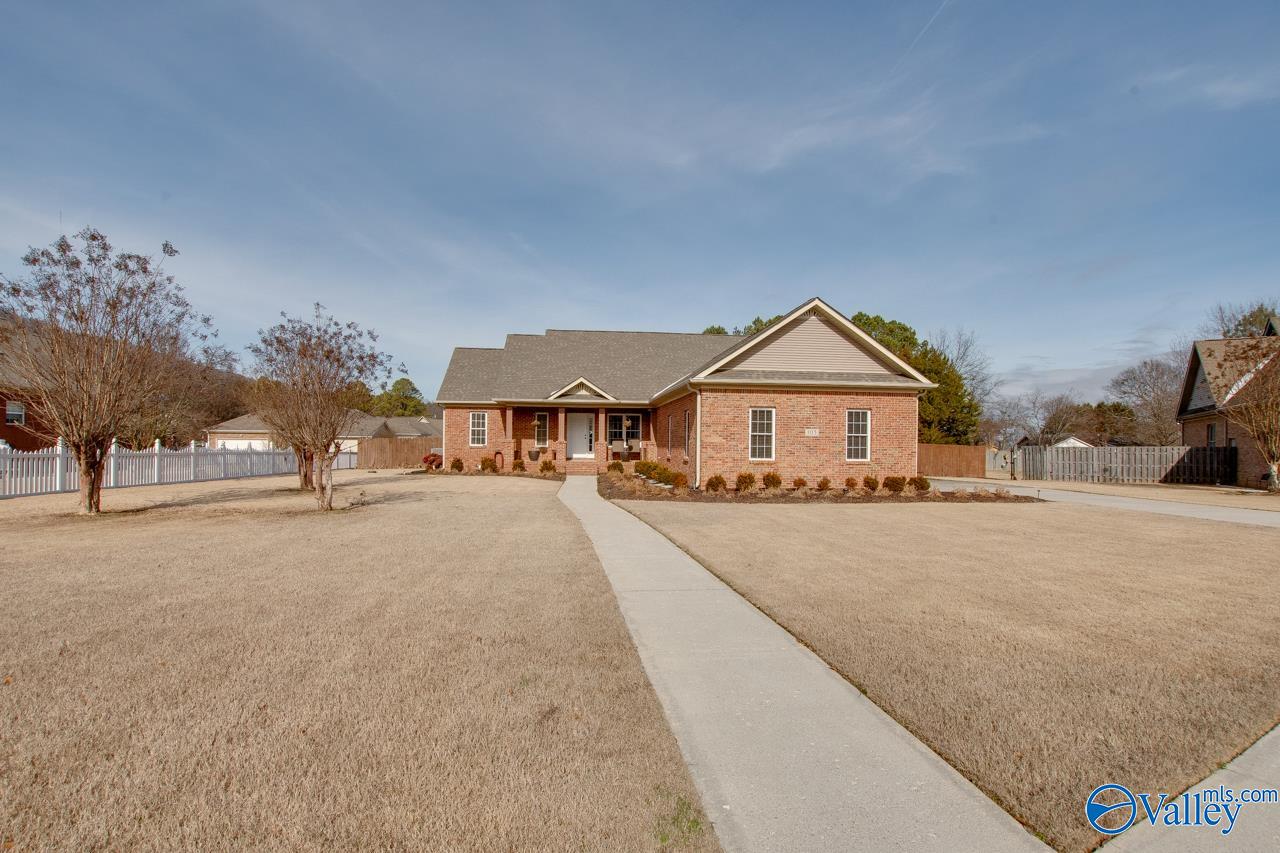103 Chameleon Court