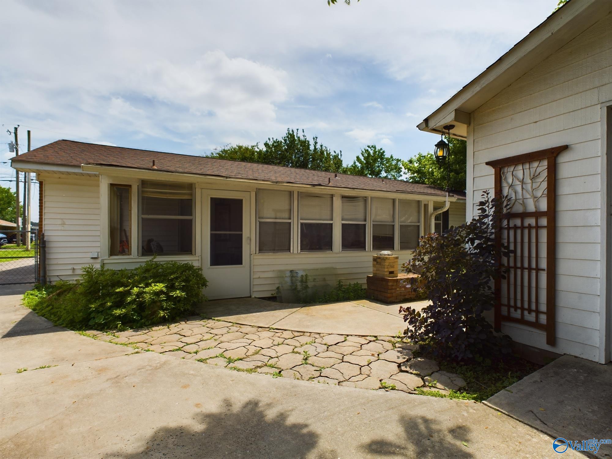 3406 Conger Road SW