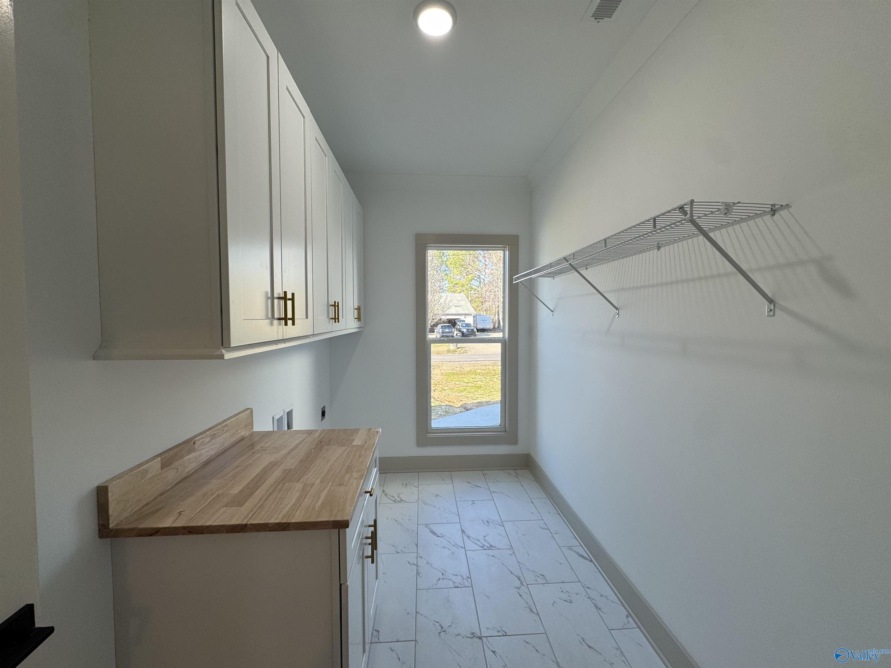 978 Junkins Road
