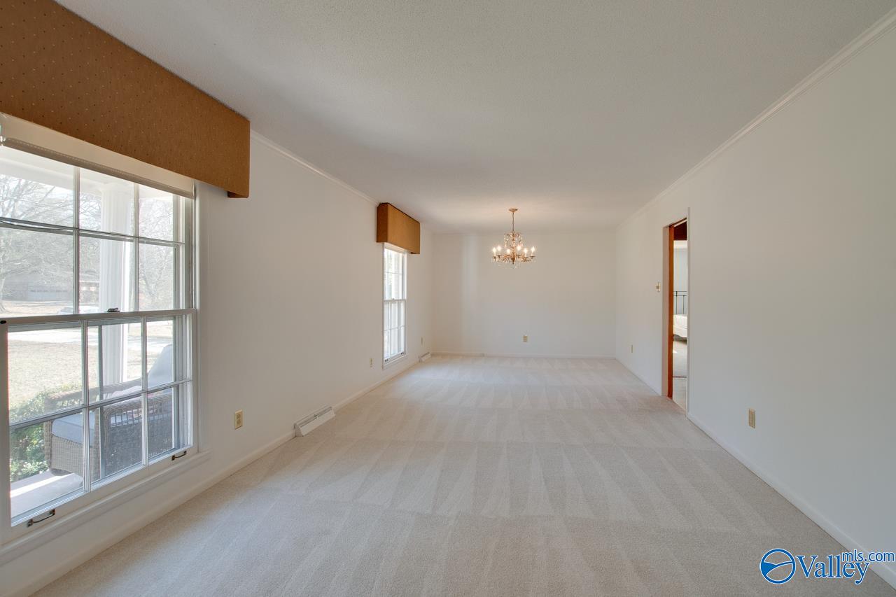 8712 Louis Drive SE