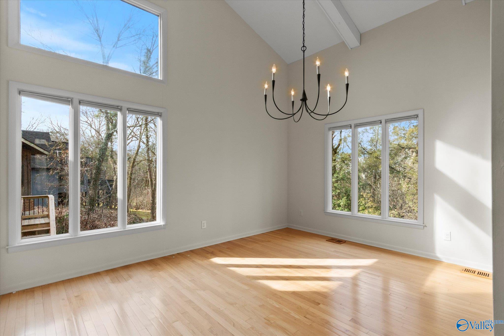 815 Tannahill Drive SE