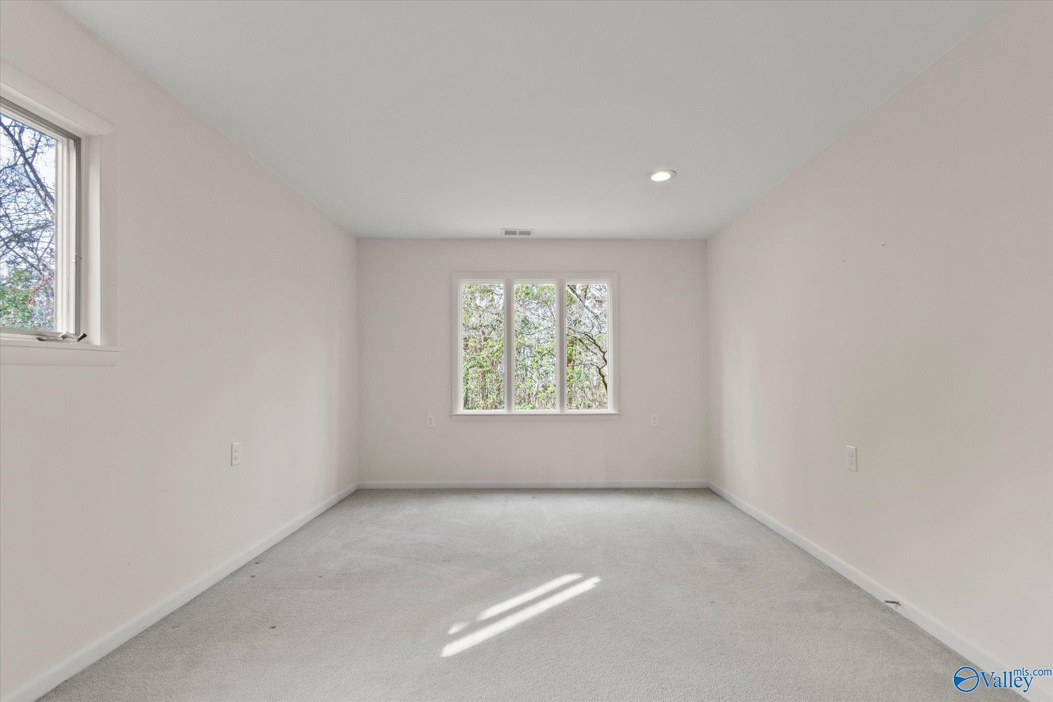 815 Tannahill Drive SE