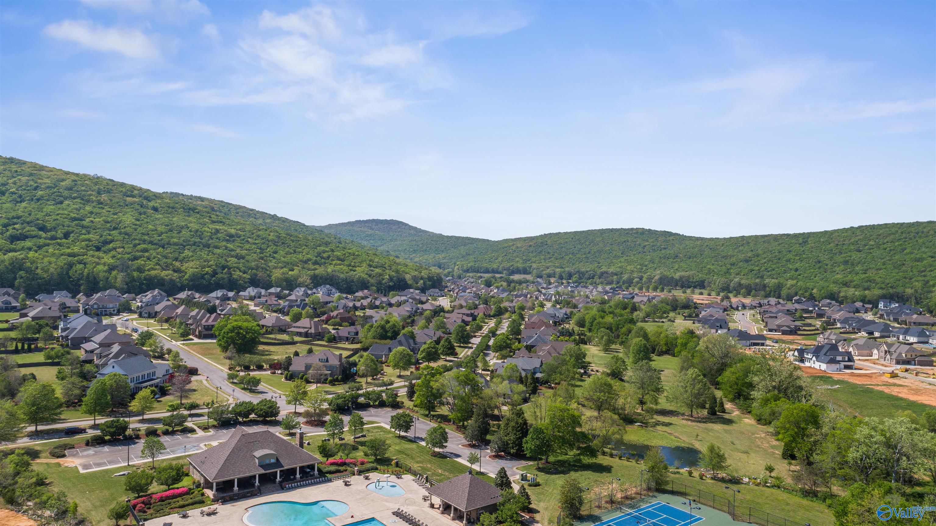 19 Legacy Oaks Place SE