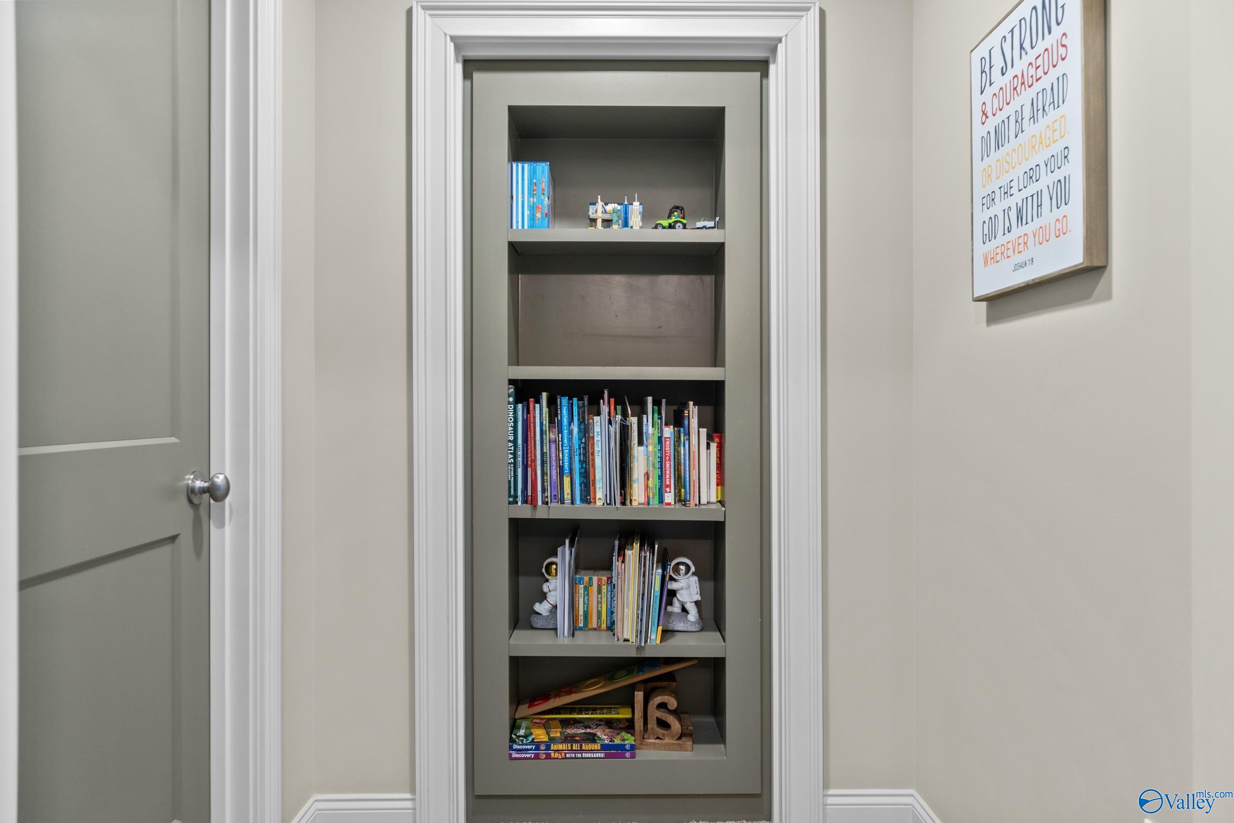 19 Legacy Oaks Place SE