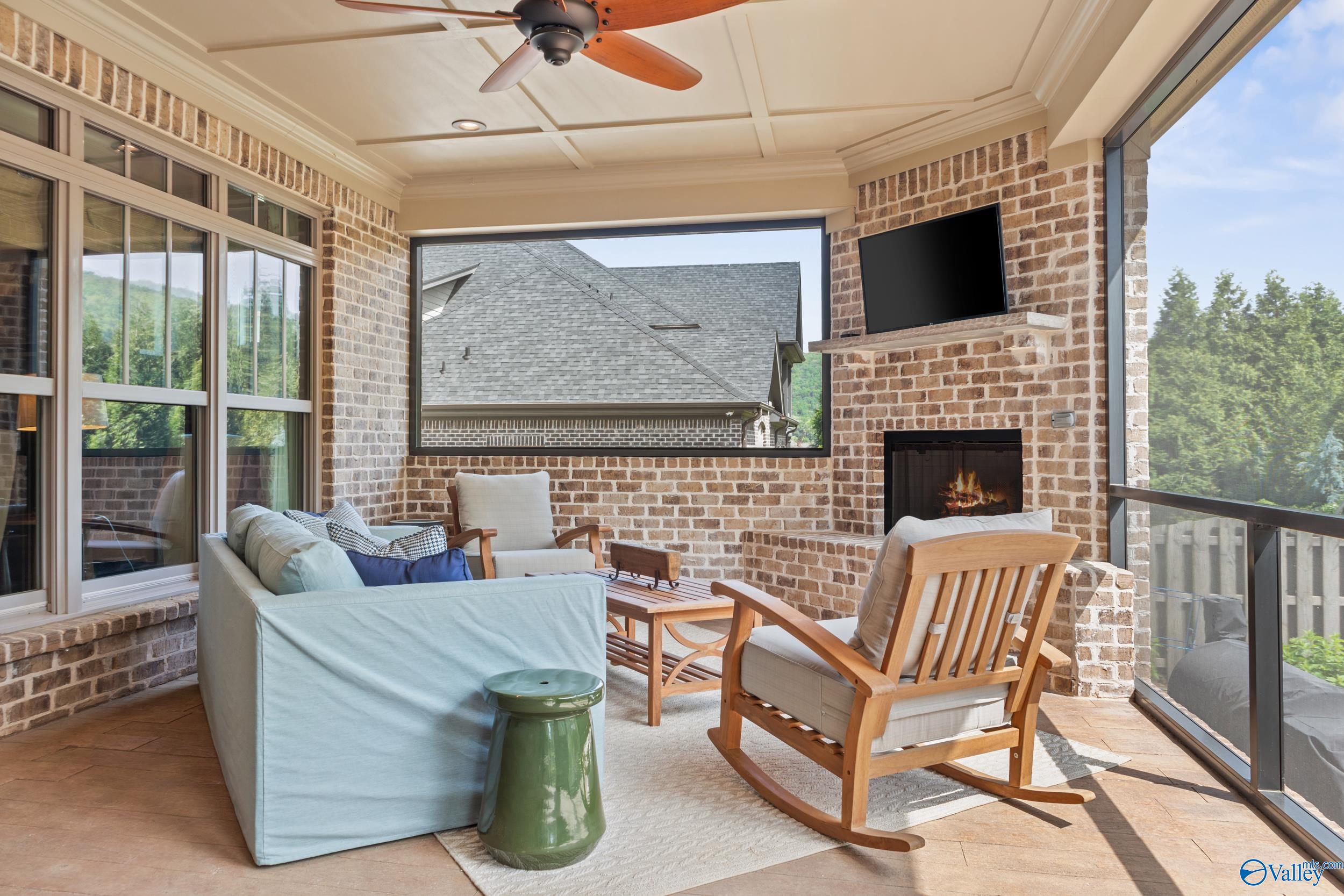 19 Legacy Oaks Place SE