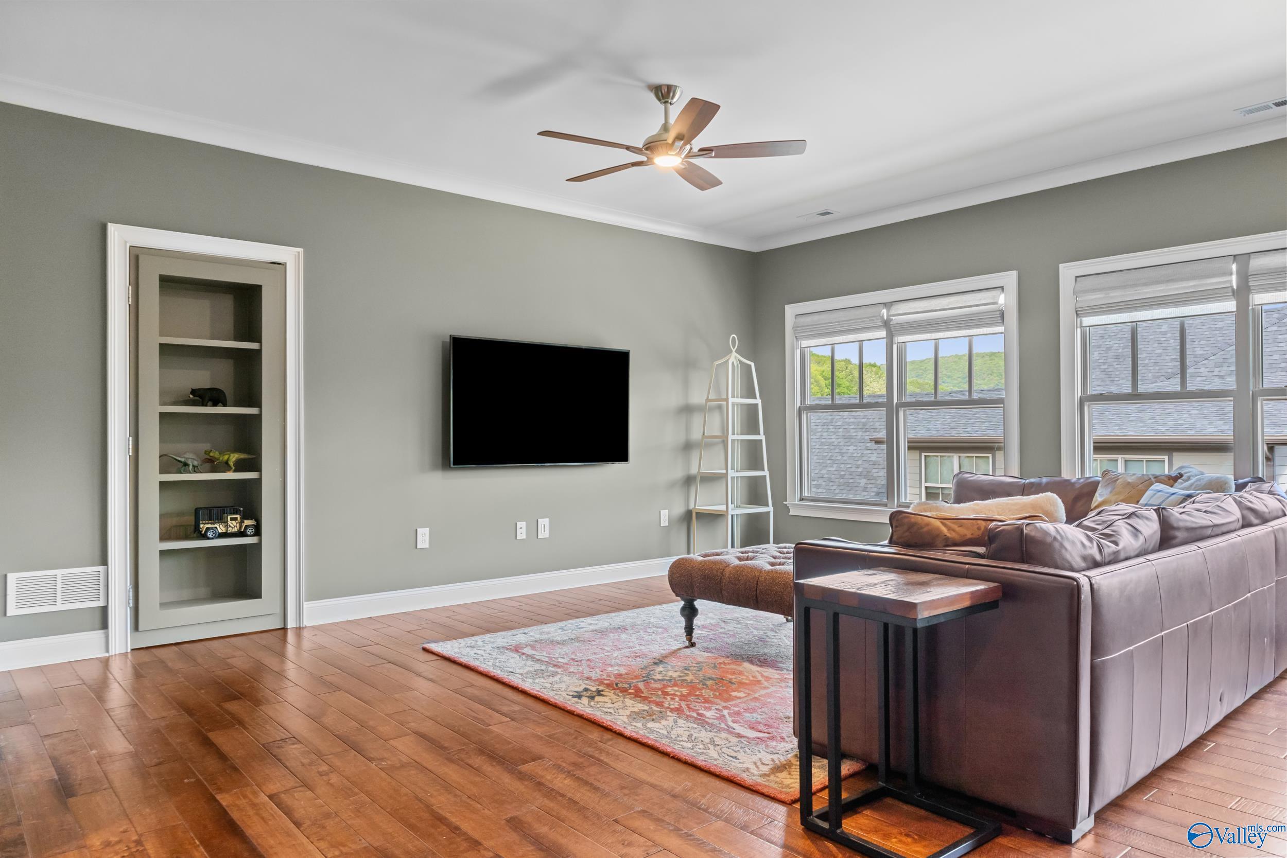 19 Legacy Oaks Place SE