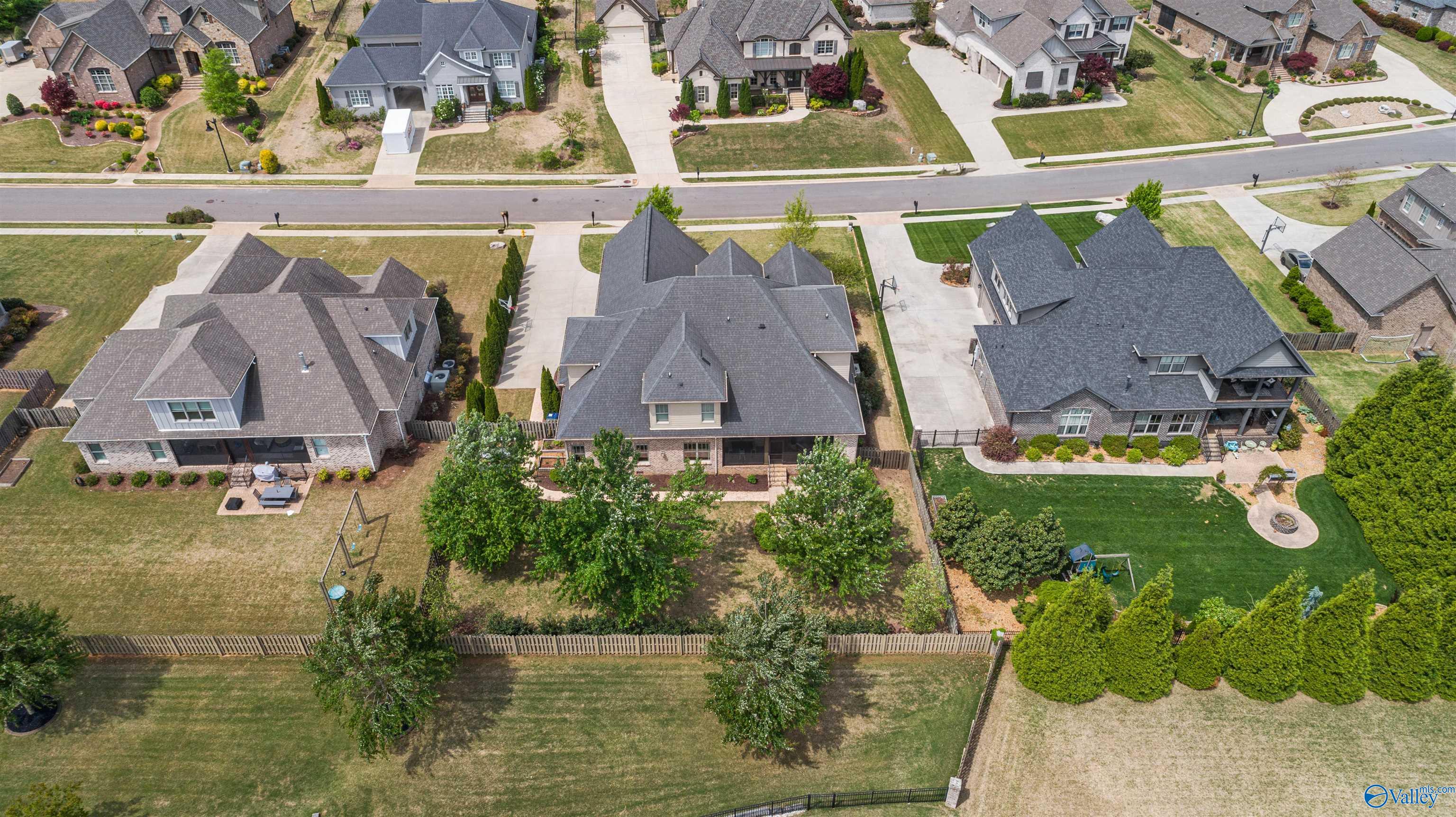 19 Legacy Oaks Place SE