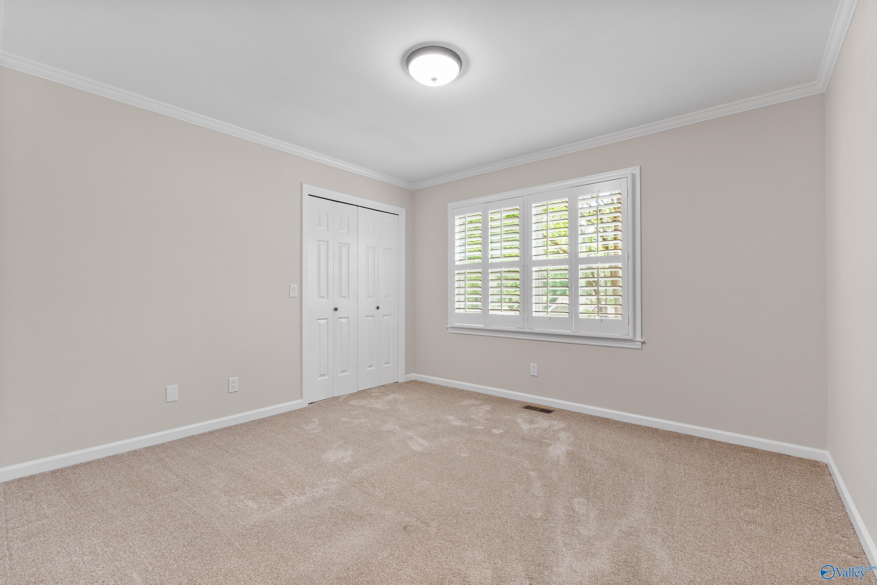 2006 Joseph Circle NE