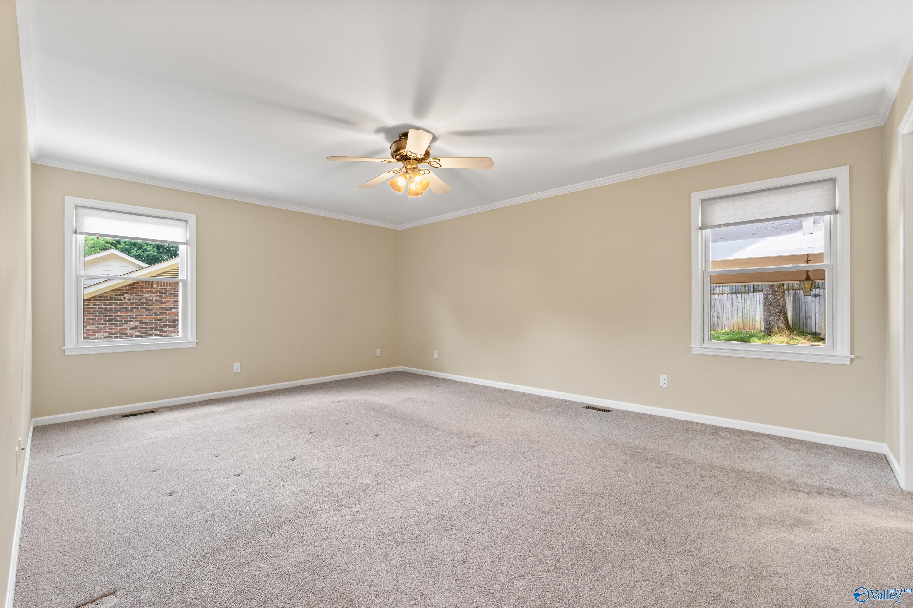 2006 Joseph Circle NE
