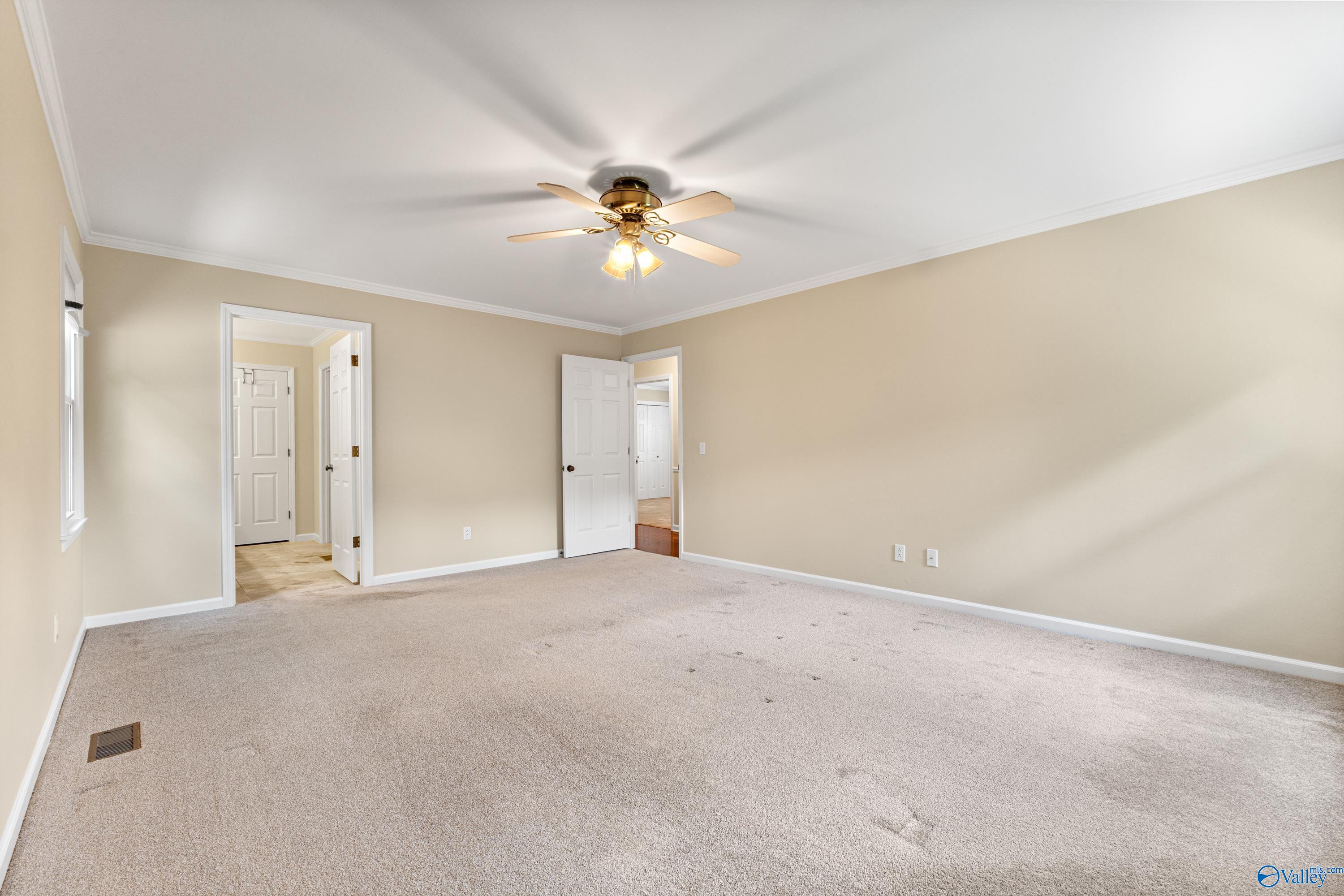 2006 Joseph Circle NE
