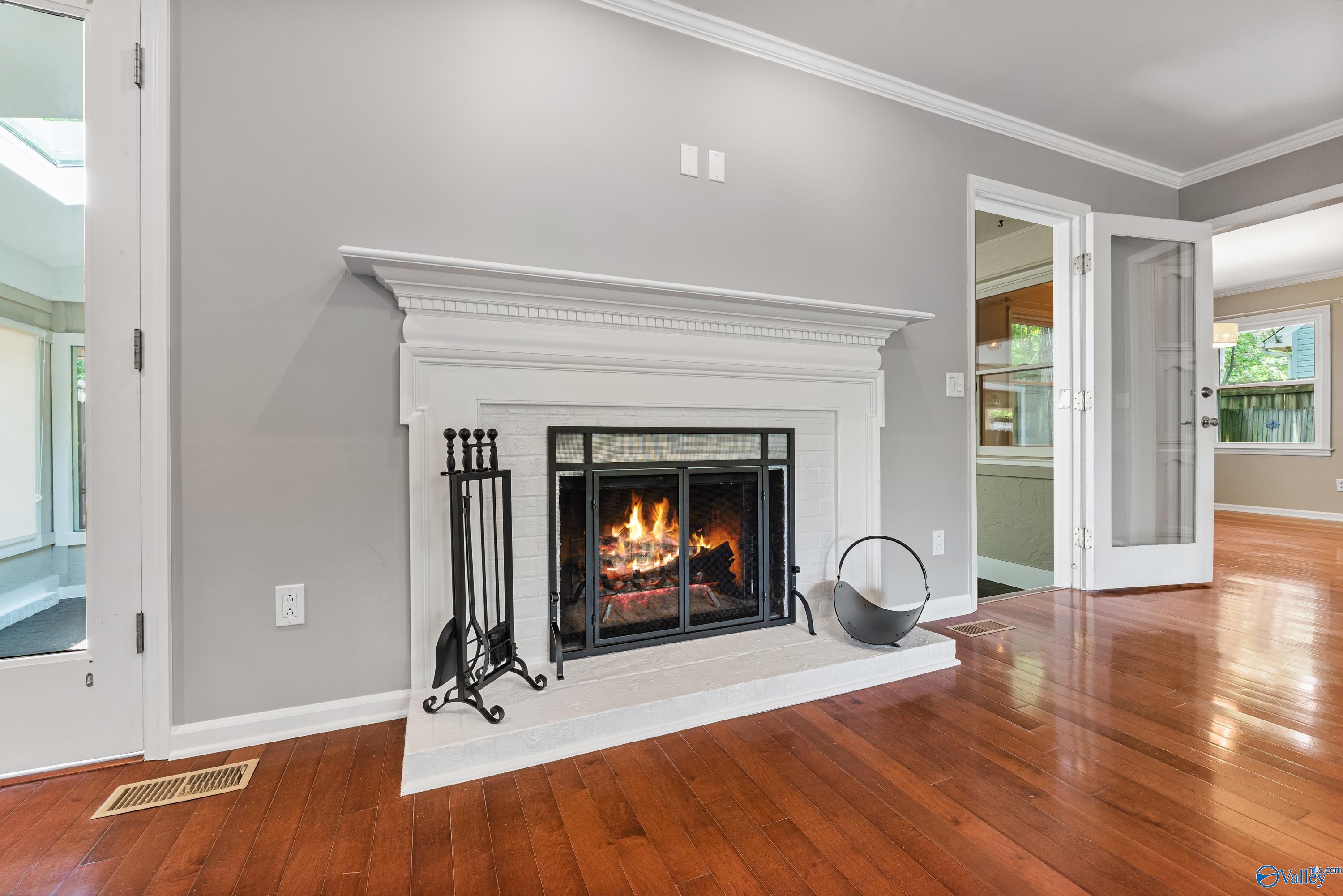 2006 Joseph Circle NE