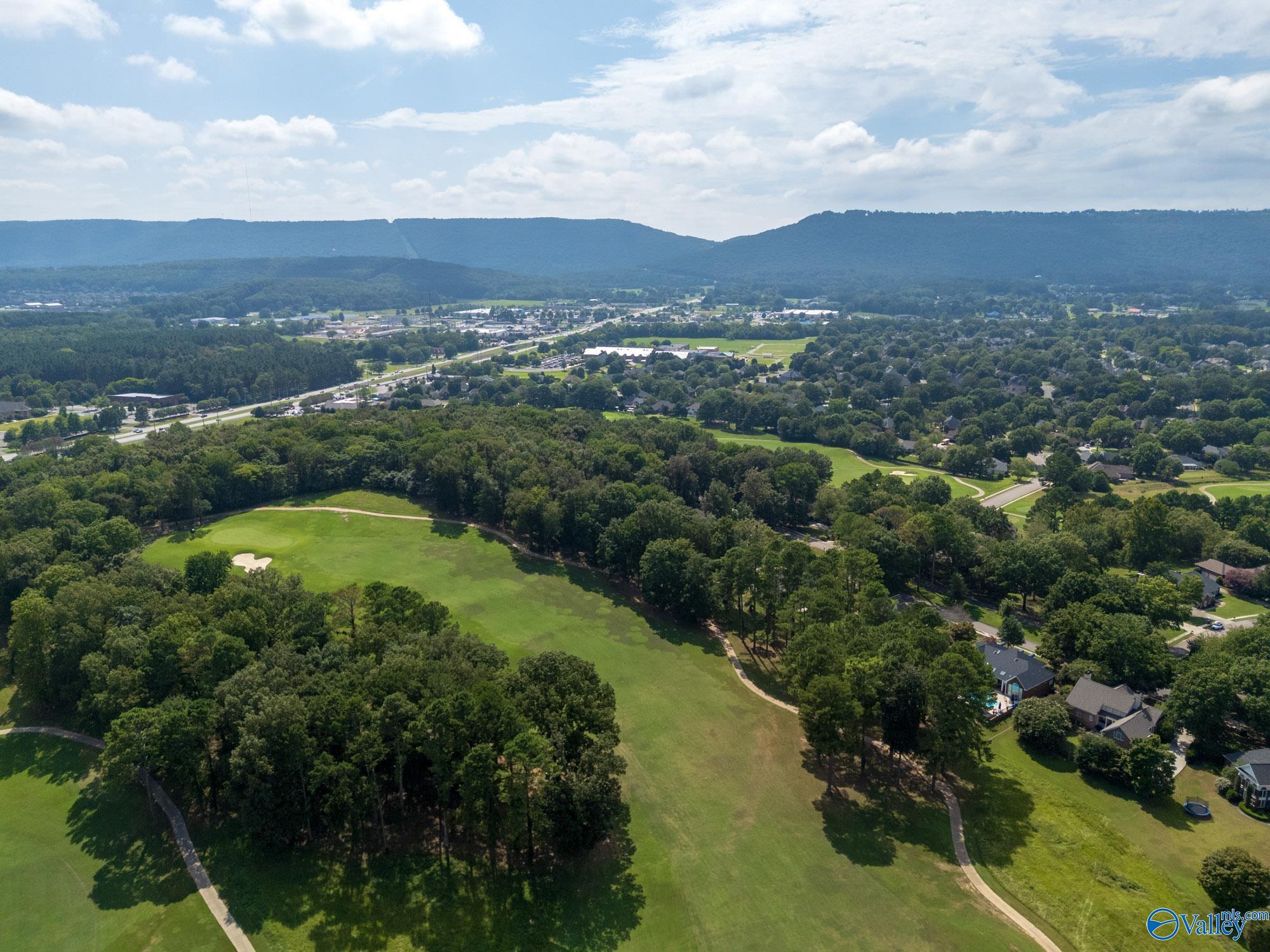 3023 Hampton Cove Way SE