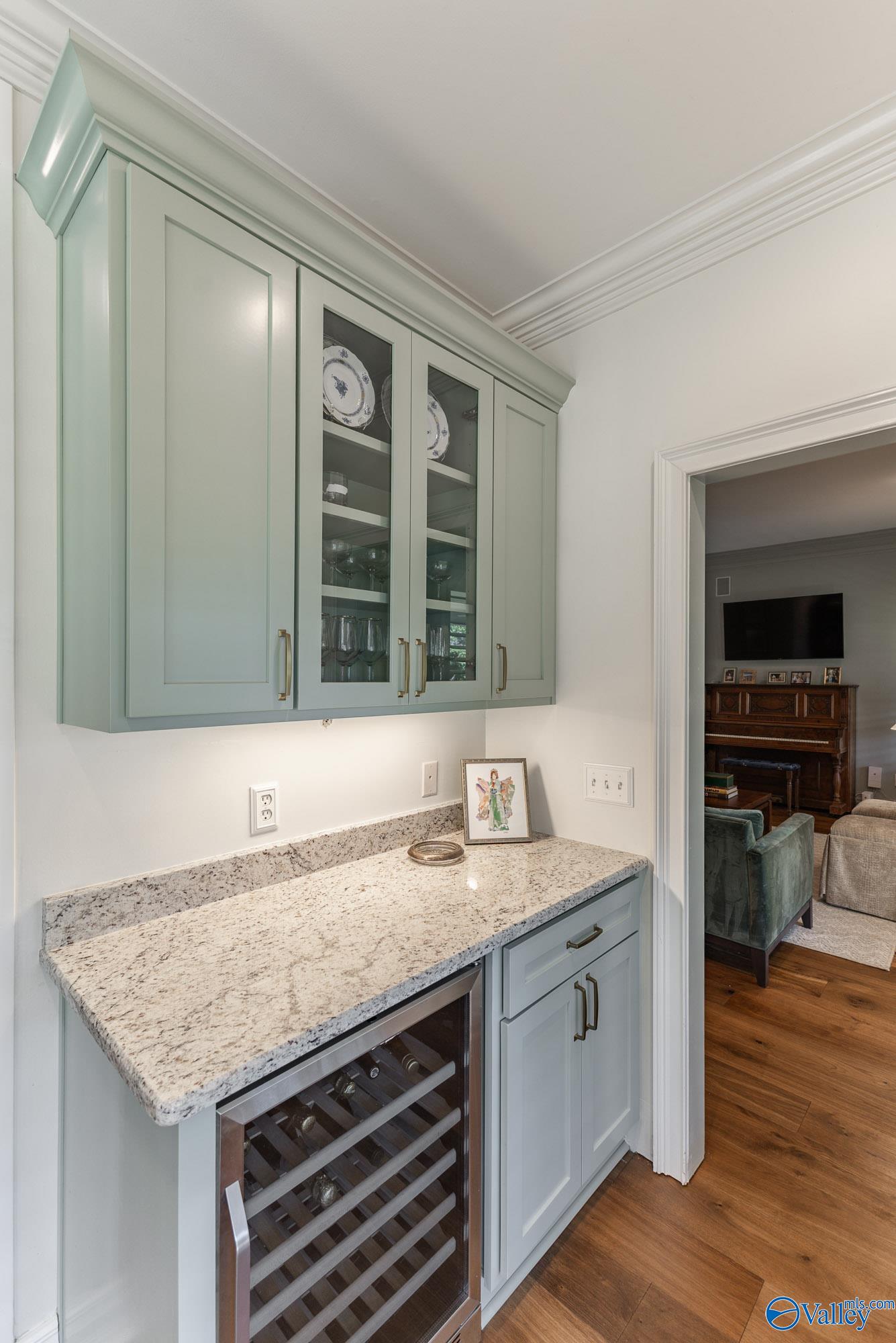 3023 Hampton Cove Way SE