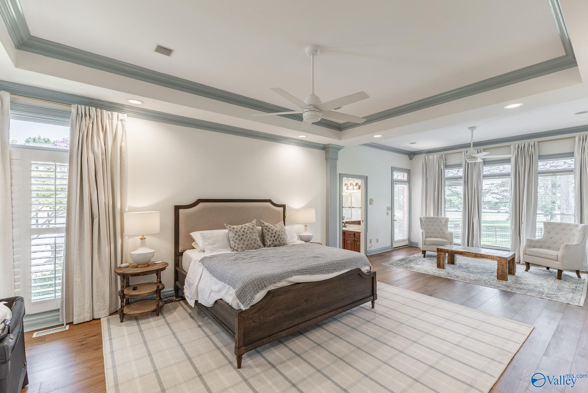 3023 Hampton Cove Way SE