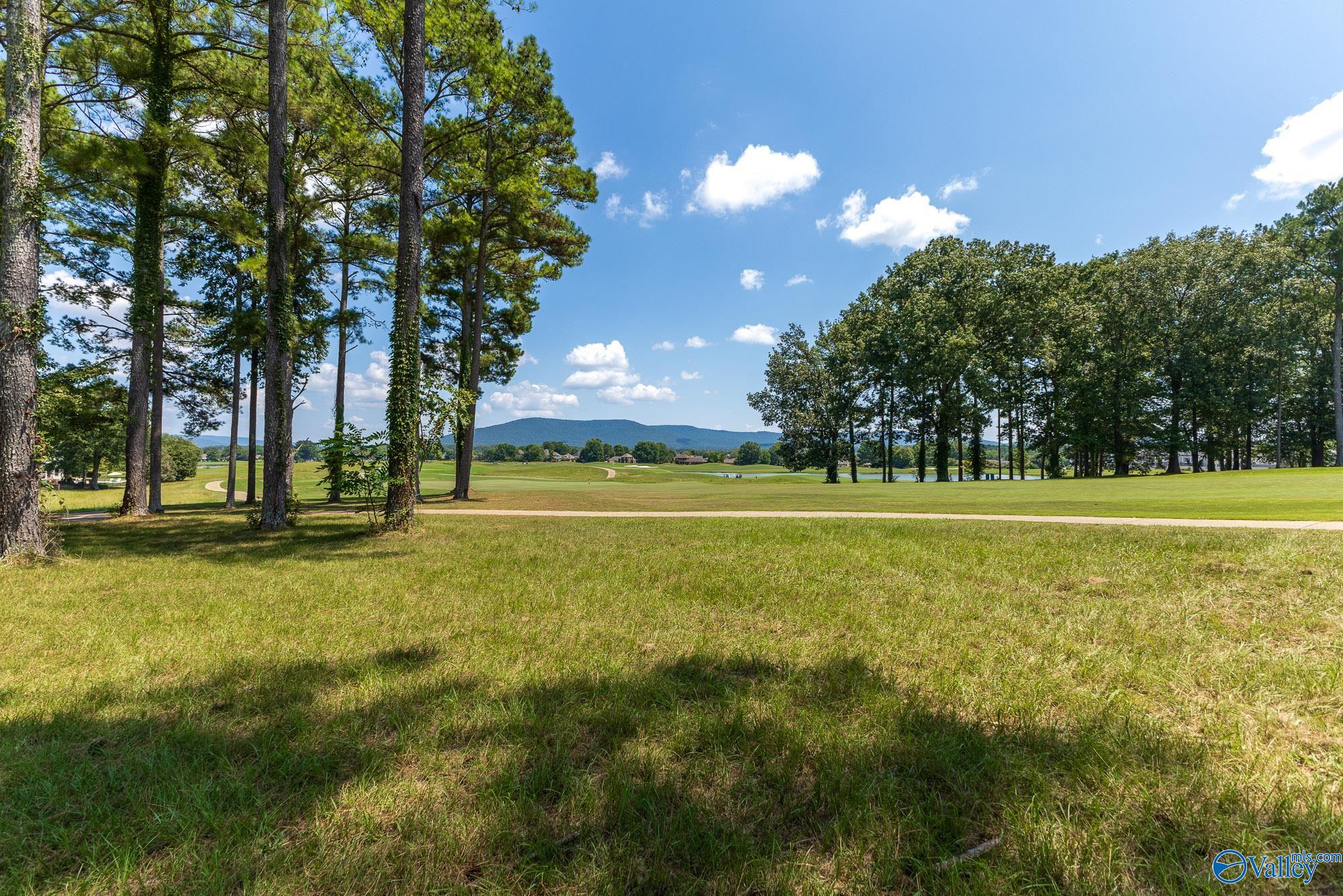 3023 Hampton Cove Way SE