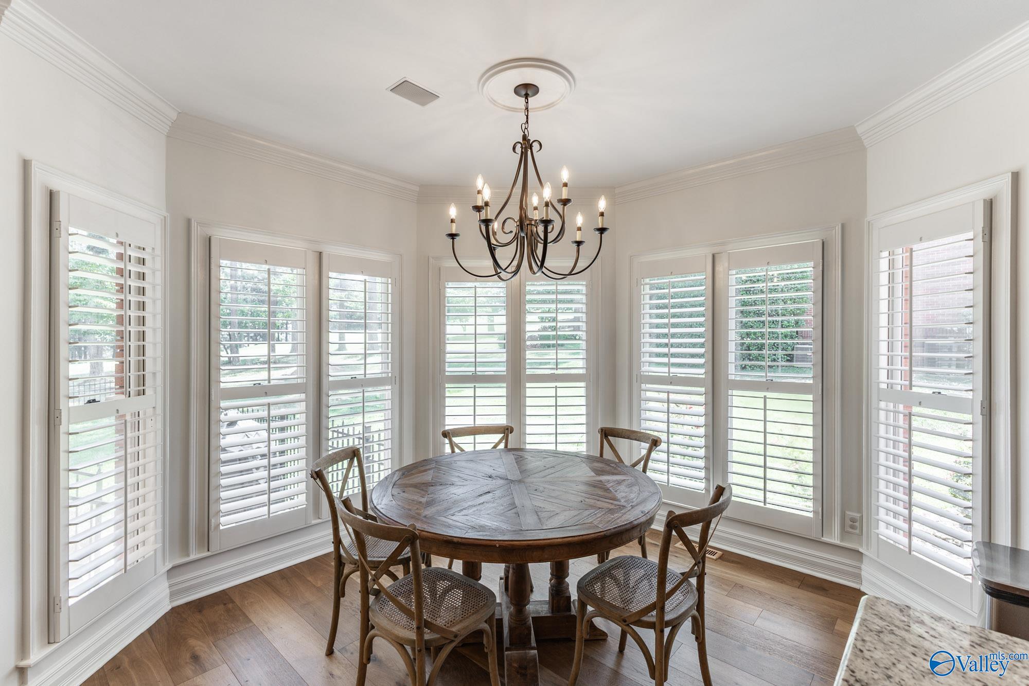 3023 Hampton Cove Way SE