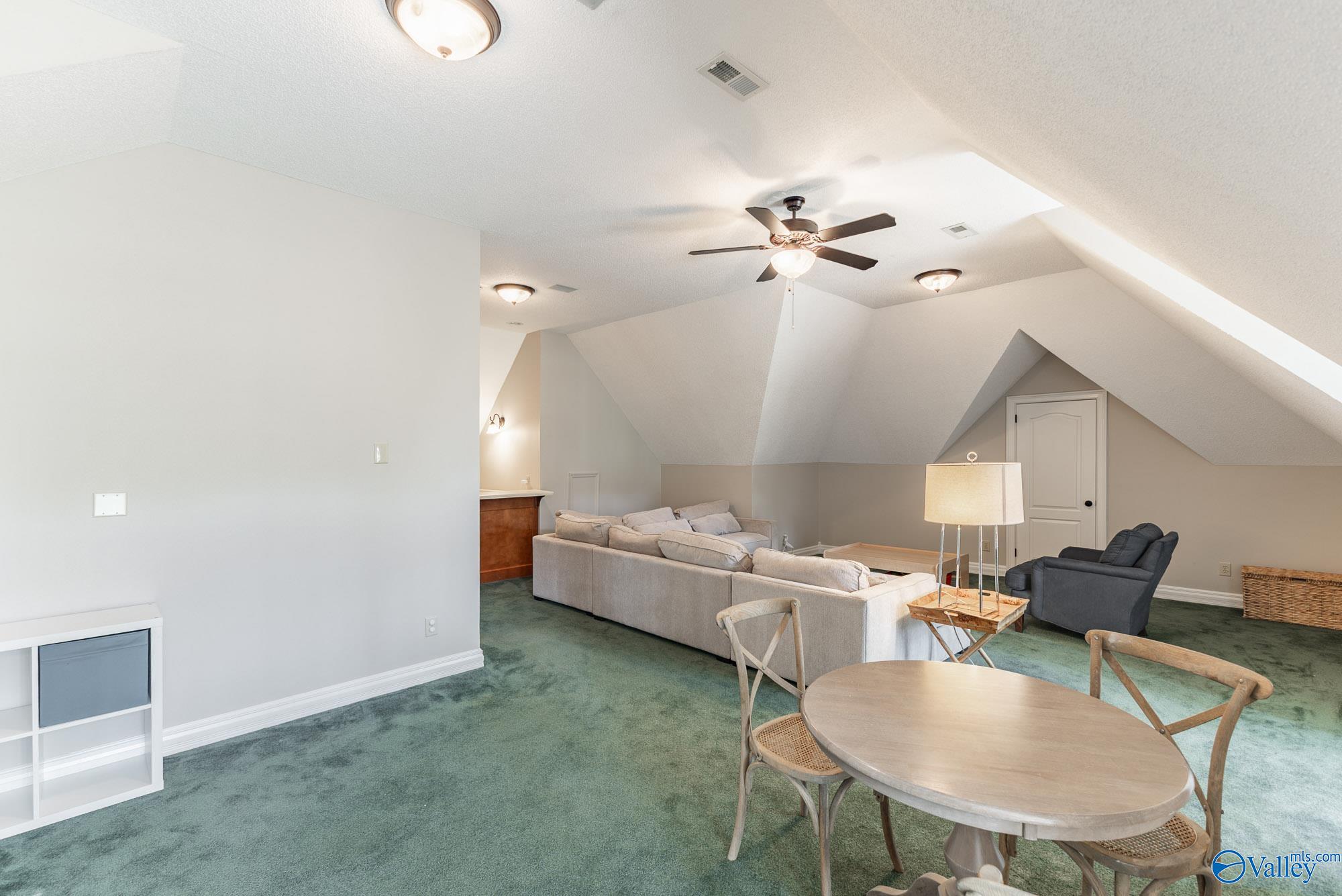 3023 Hampton Cove Way SE