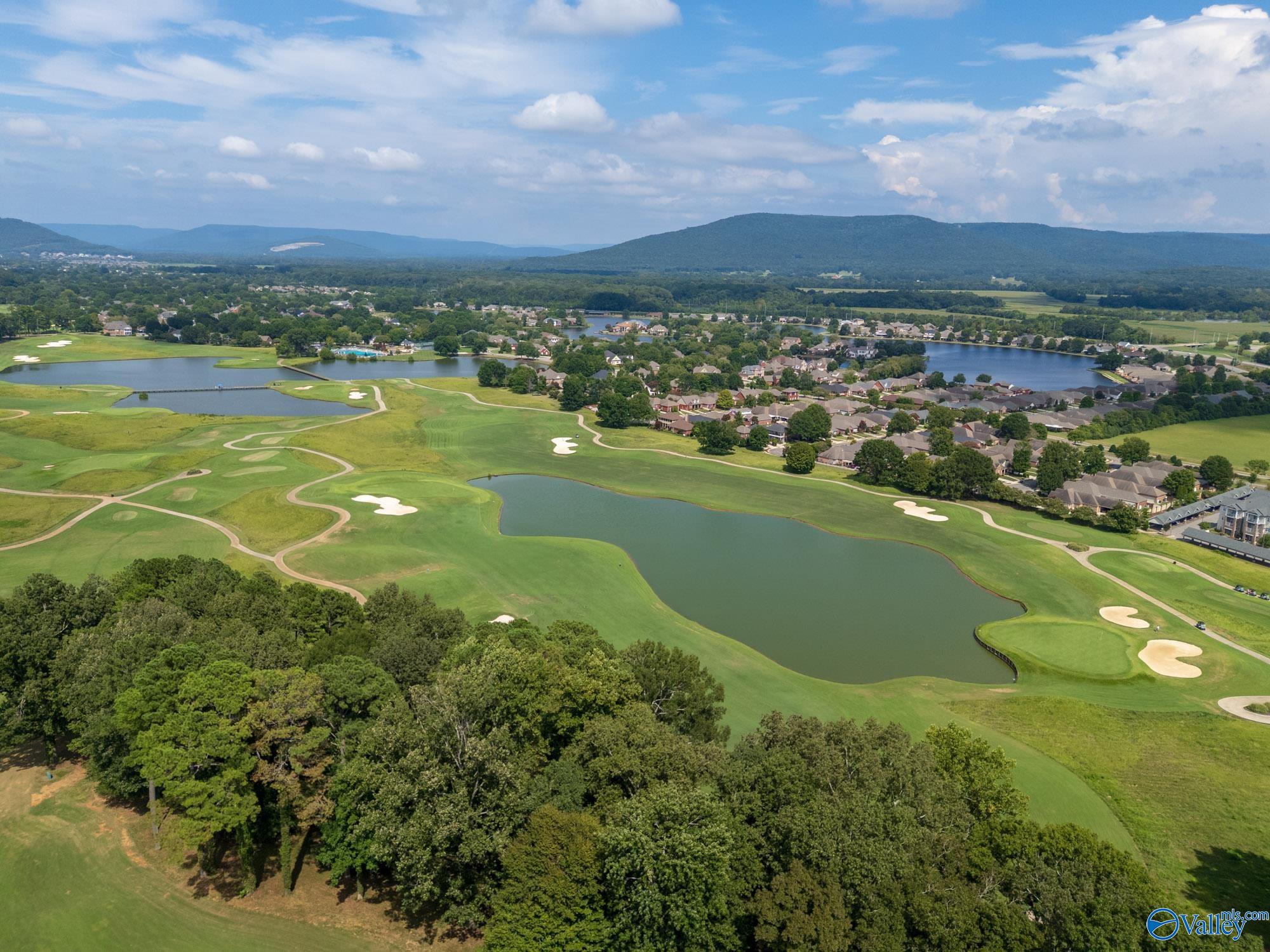 3023 Hampton Cove Way SE