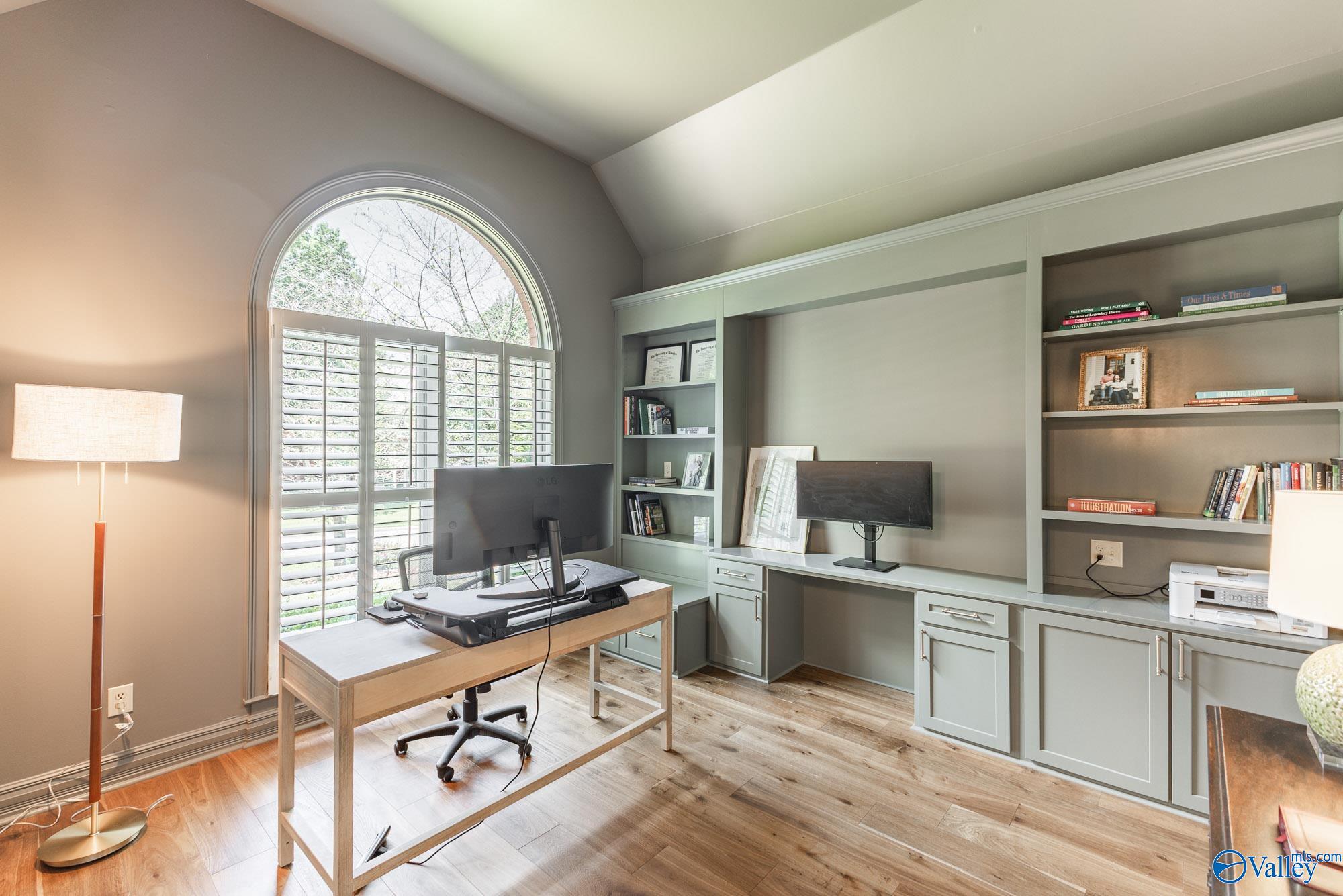 3023 Hampton Cove Way SE