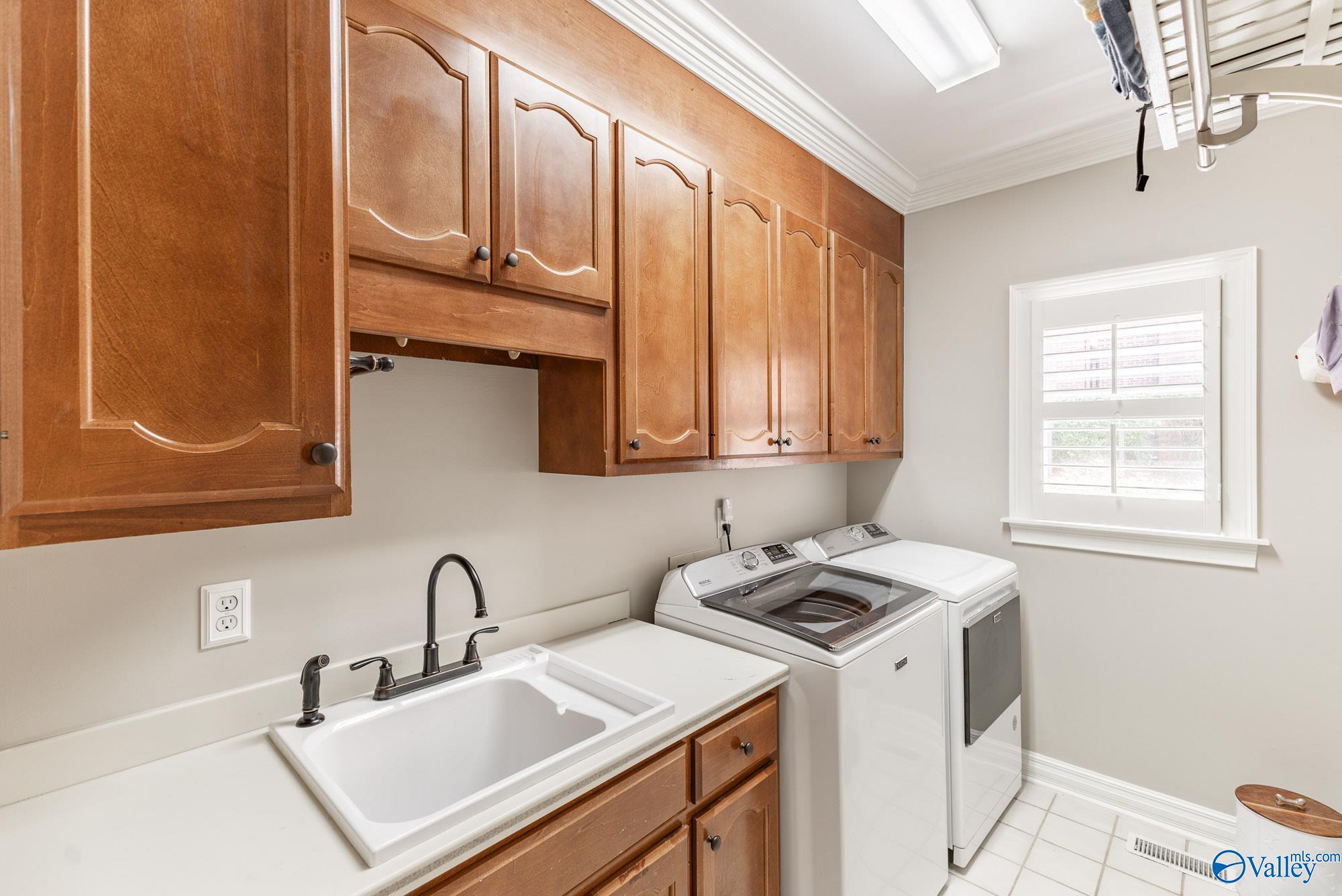 3023 Hampton Cove Way SE