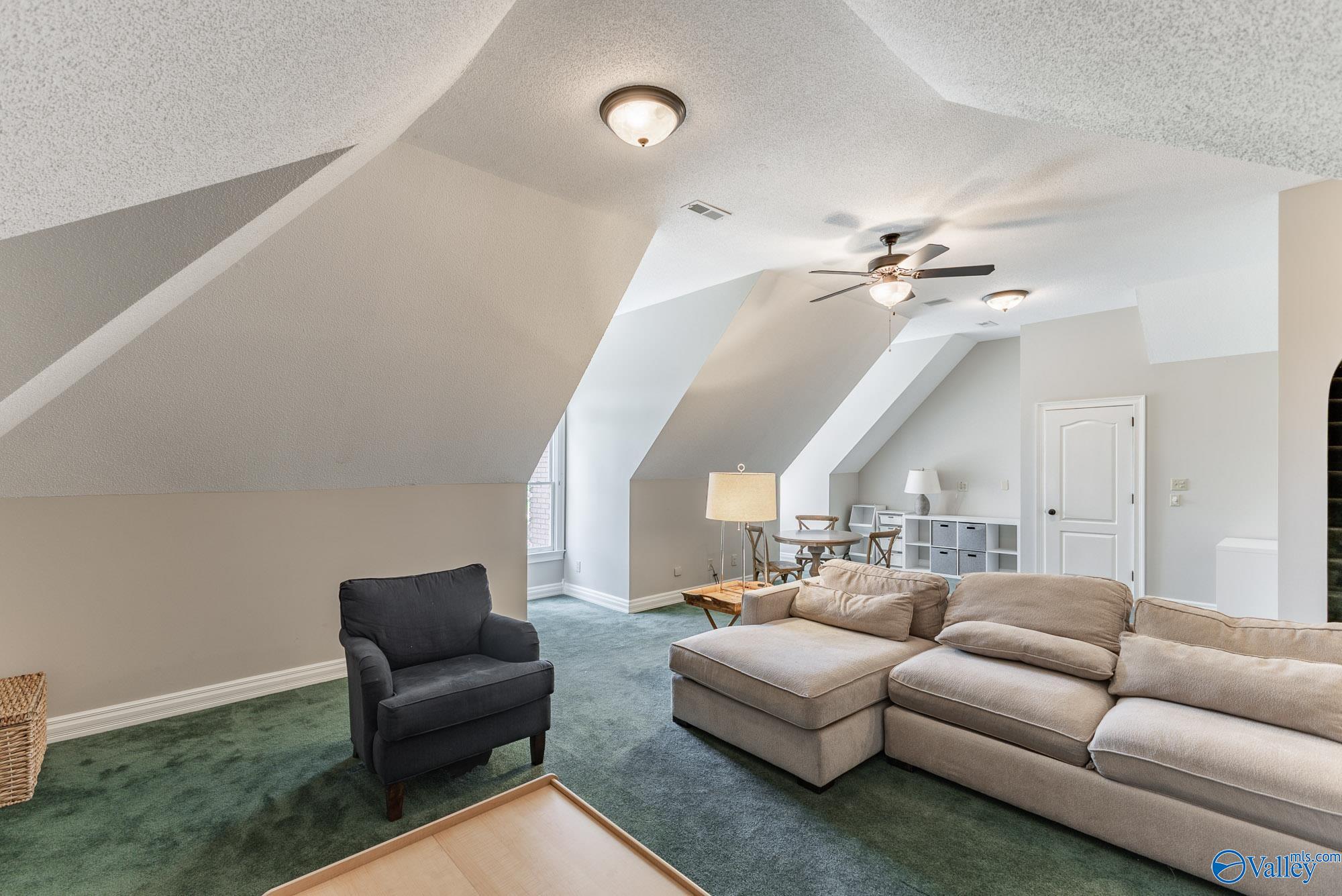 3023 Hampton Cove Way SE