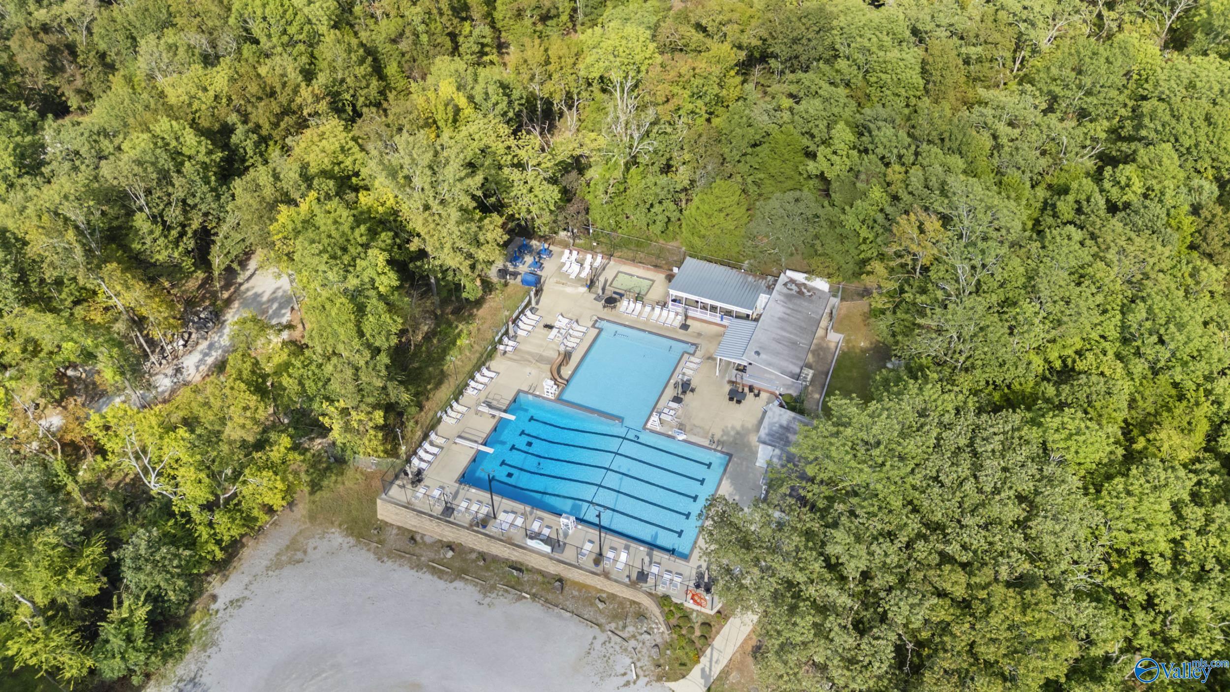 2101 Shades Crest Road SE