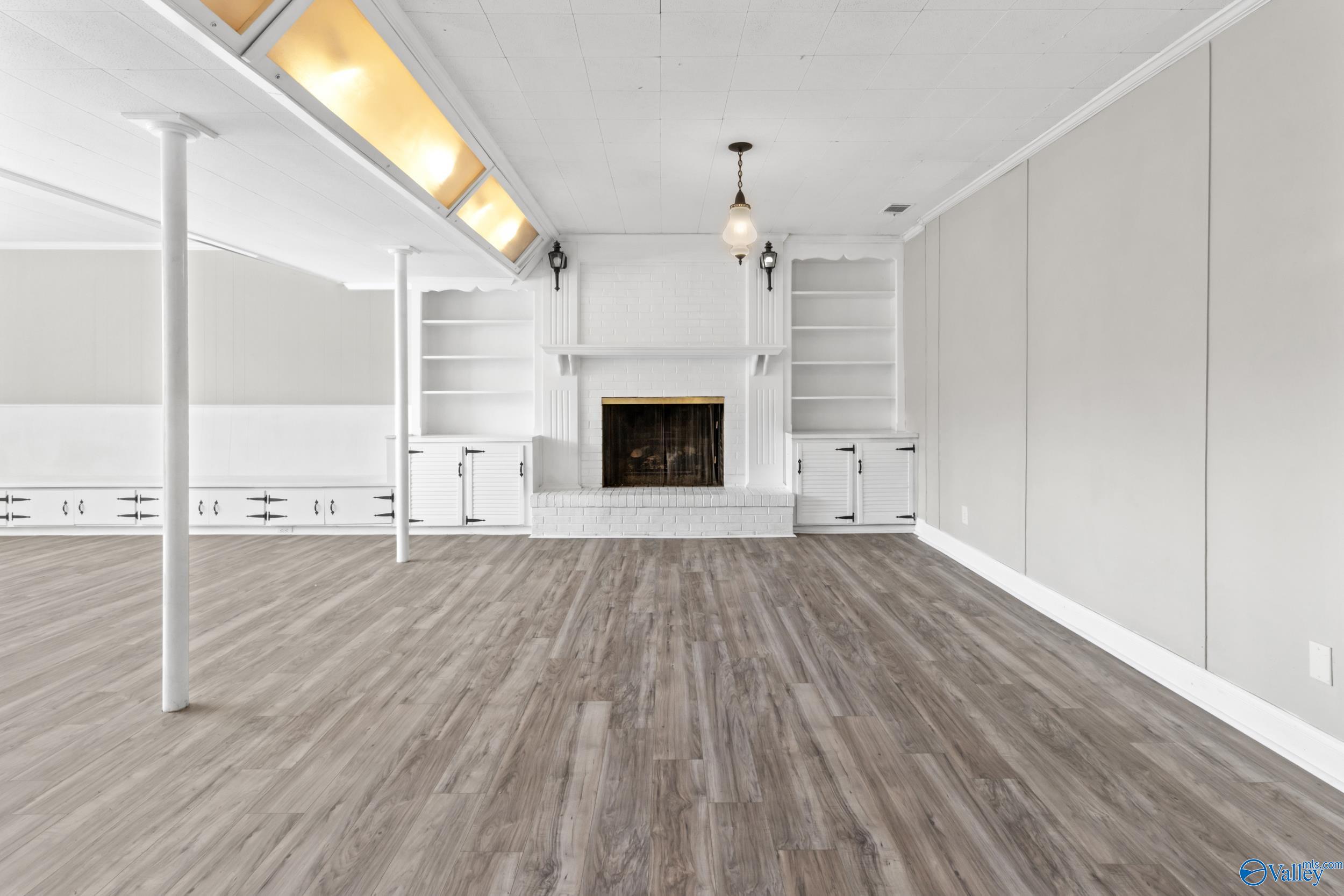 2101 Shades Crest Road SE