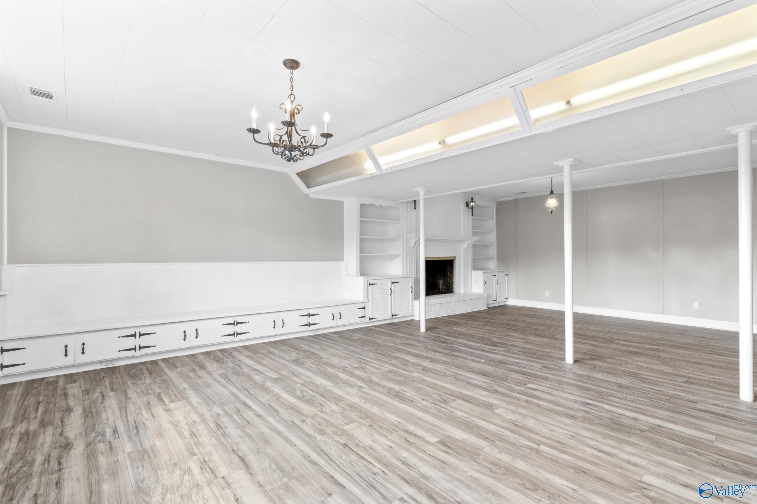 2101 Shades Crest Road SE