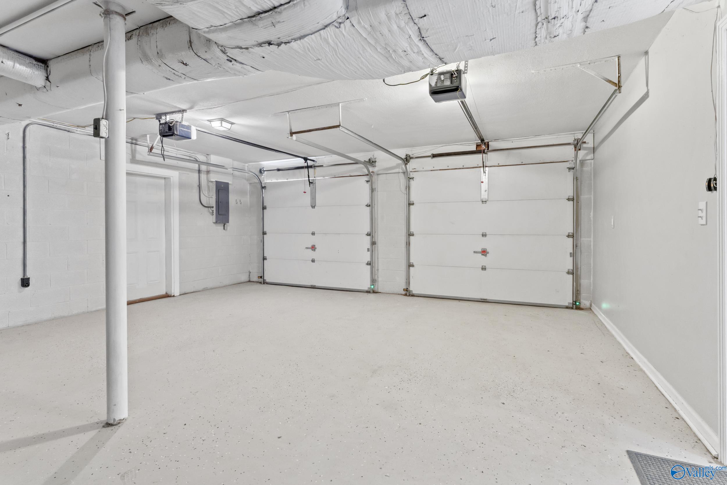 2101 Shades Crest Road SE