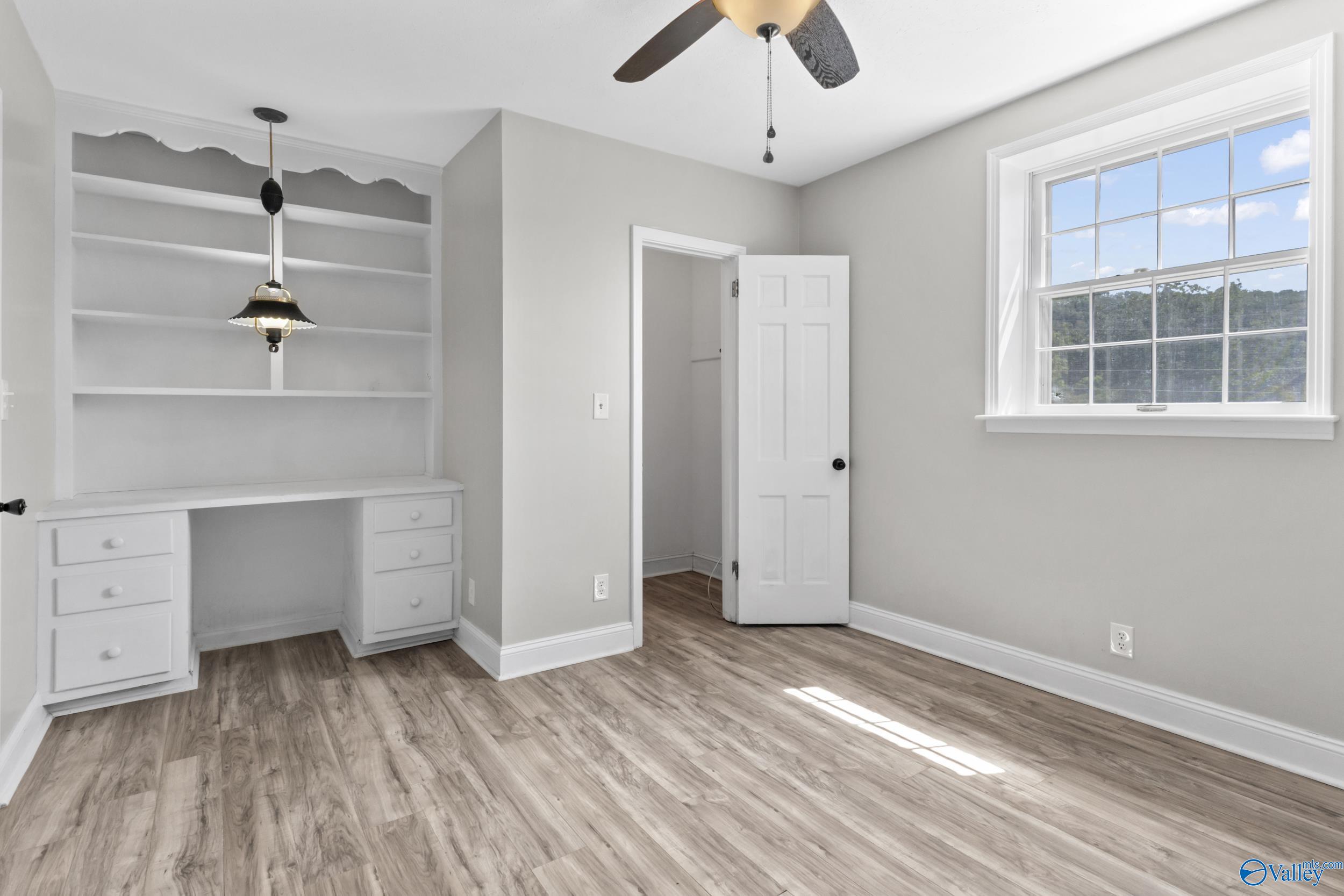 2101 Shades Crest Road SE