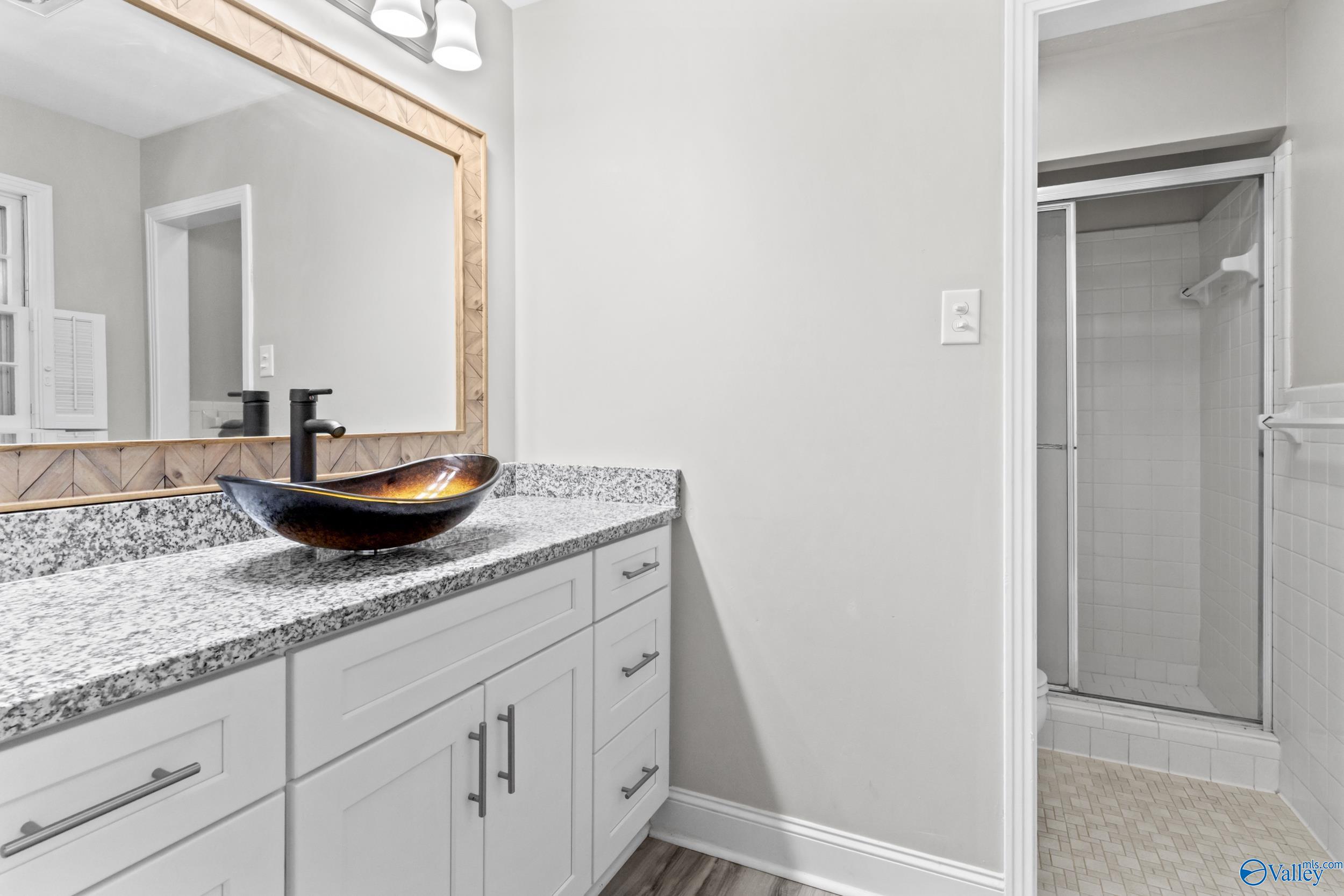 2101 Shades Crest Road SE