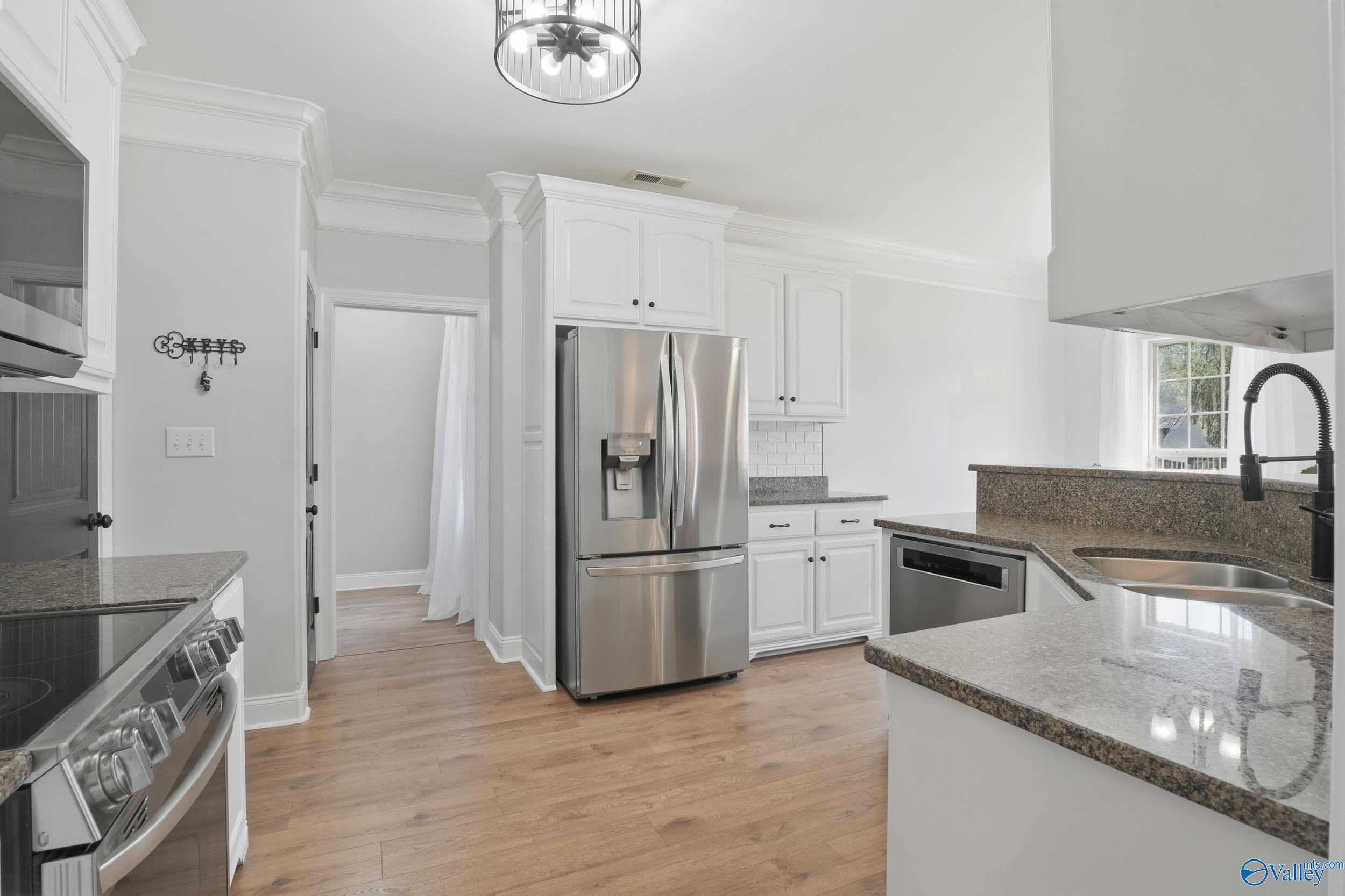 17092 Obsidian Circle