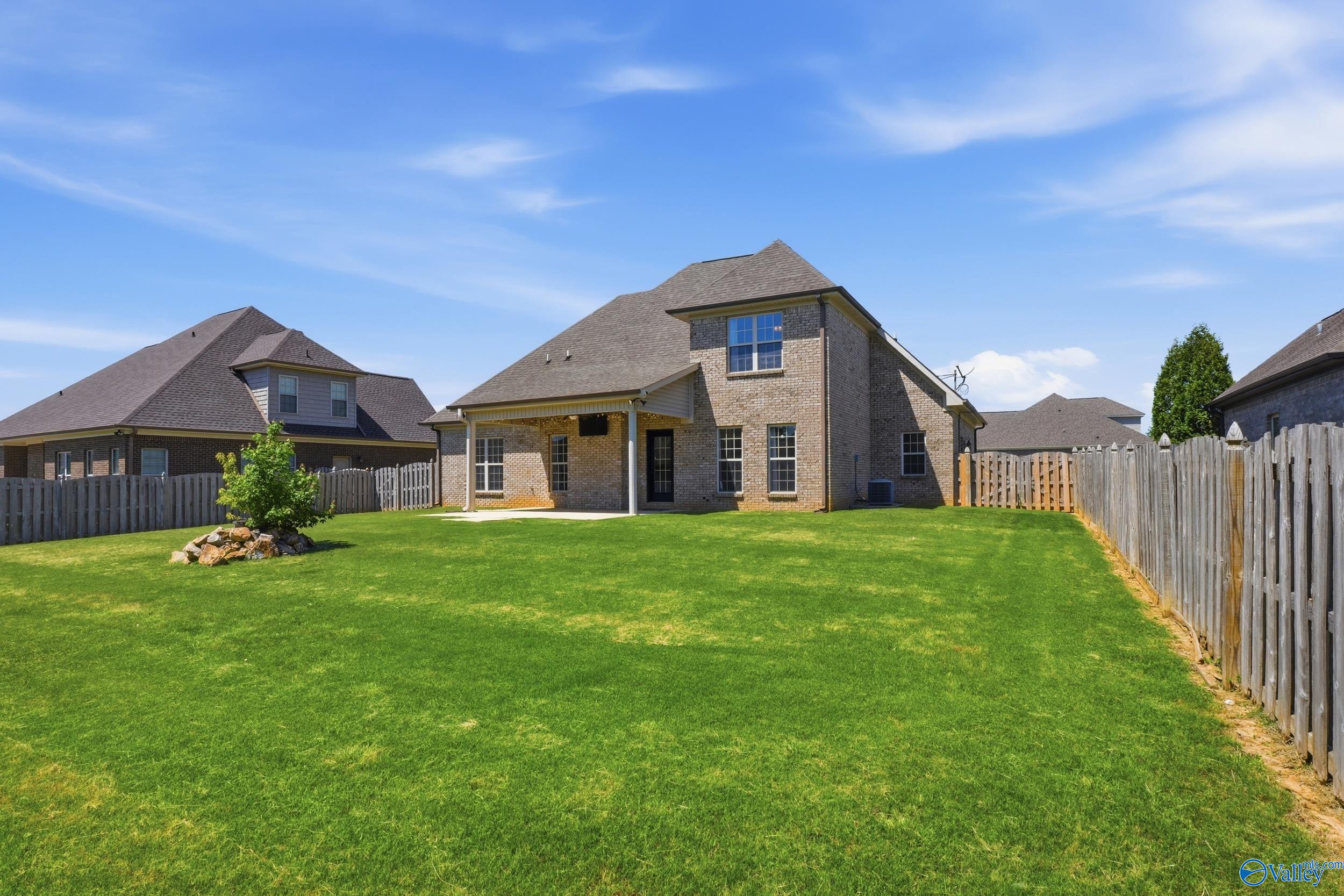 17092 Obsidian Circle