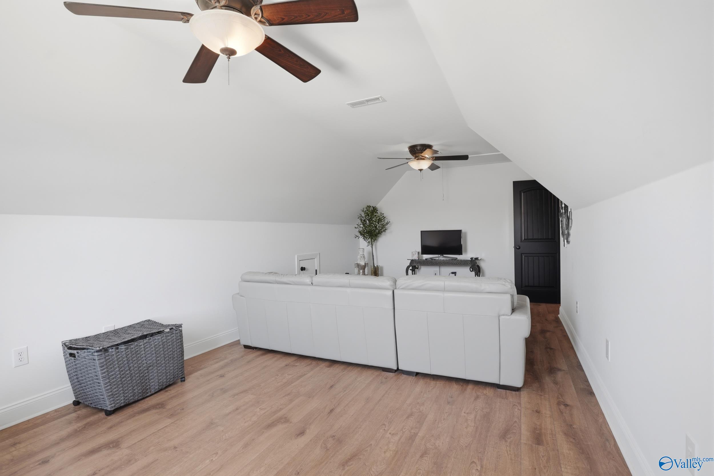 17092 Obsidian Circle