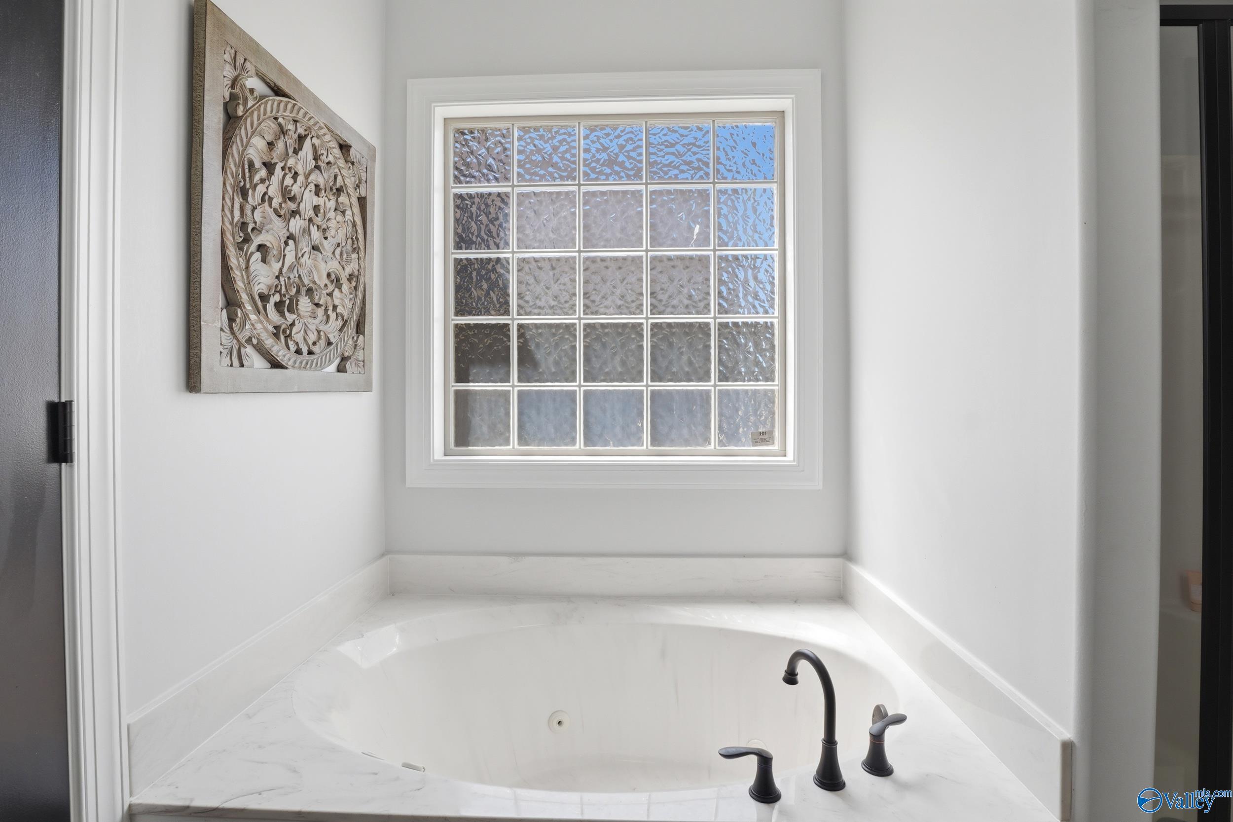 17092 Obsidian Circle