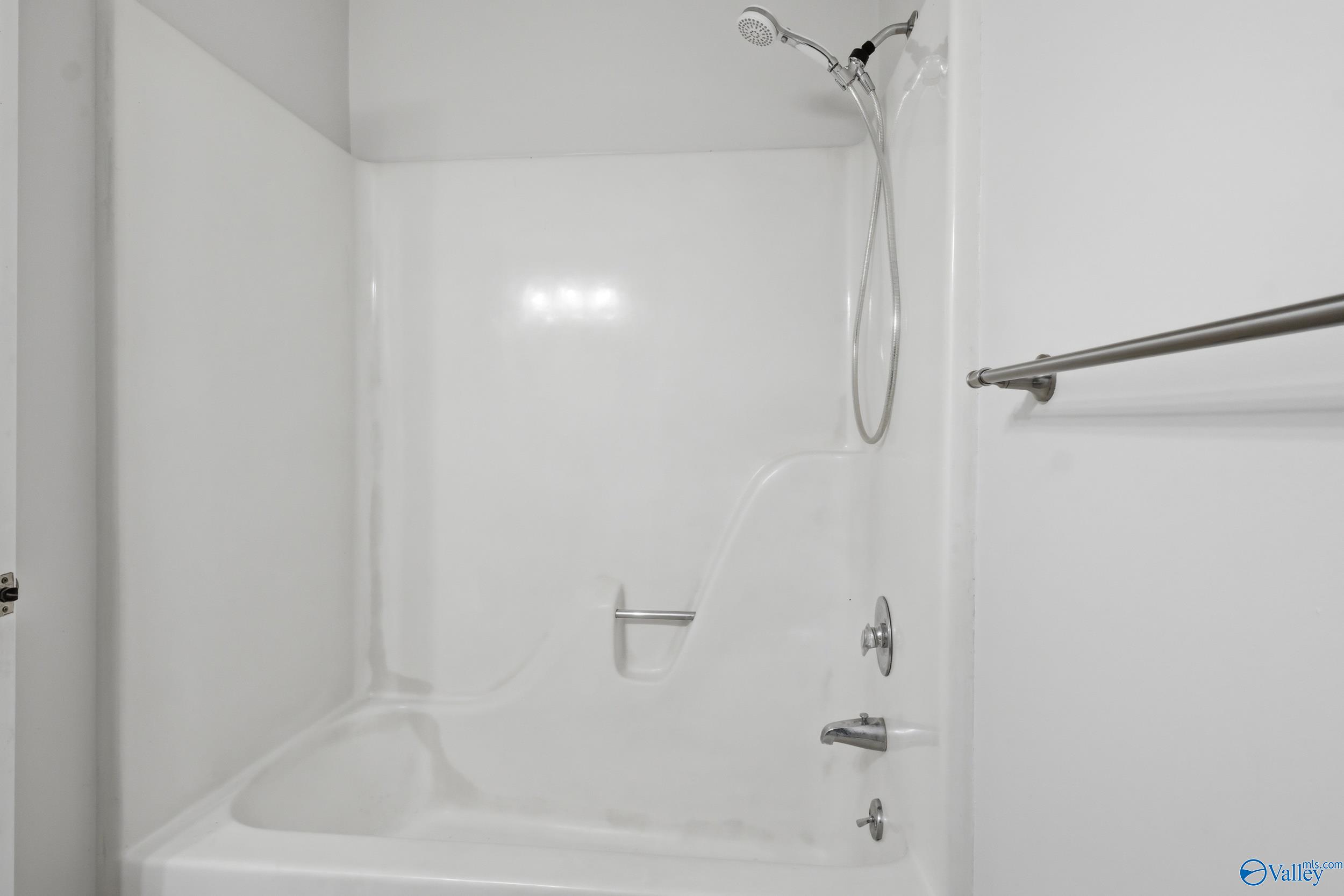 13014 Coys Drive SE