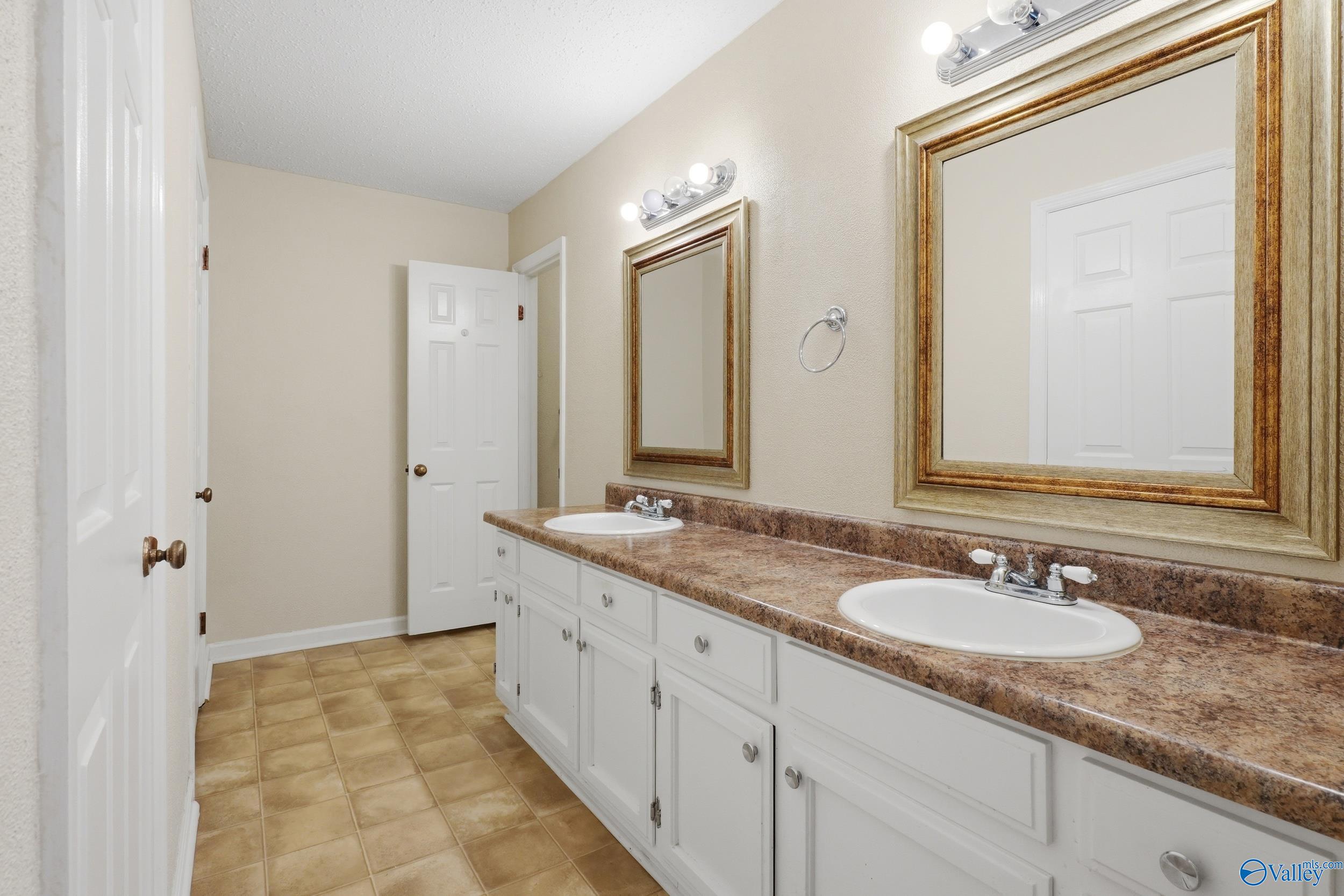 13014 Coys Drive SE