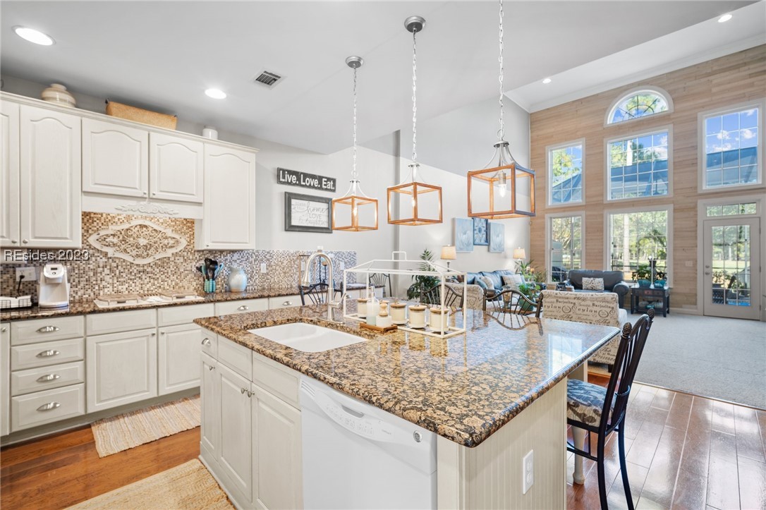 322 Persimmon Circle