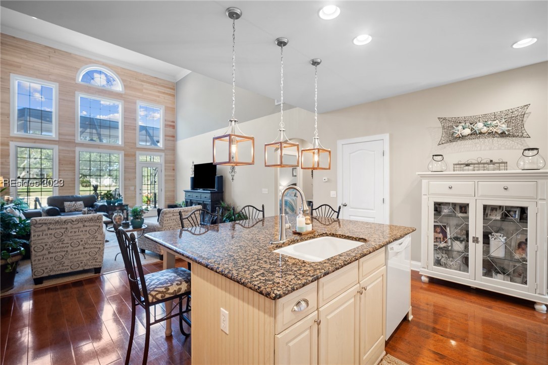 322 Persimmon Circle