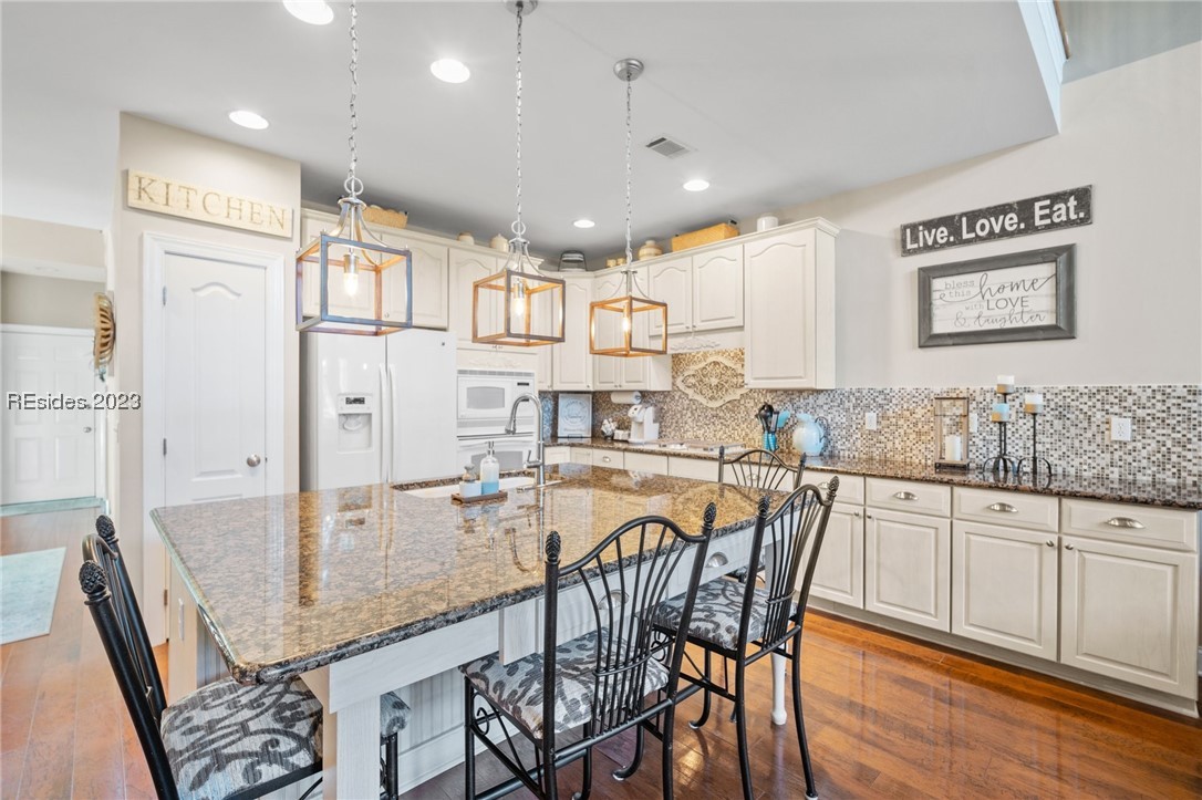 322 Persimmon Circle