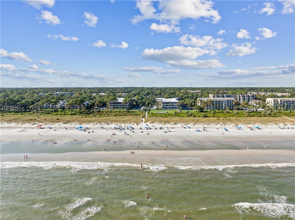 23 S Forest Beach Unit: 237