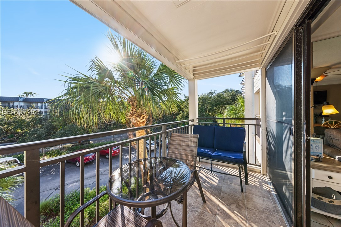 23 S Forest Beach Unit: 237