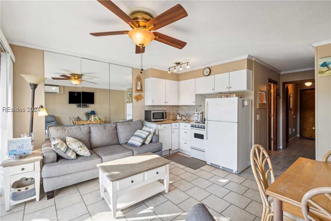 23 S Forest Beach Unit: 237