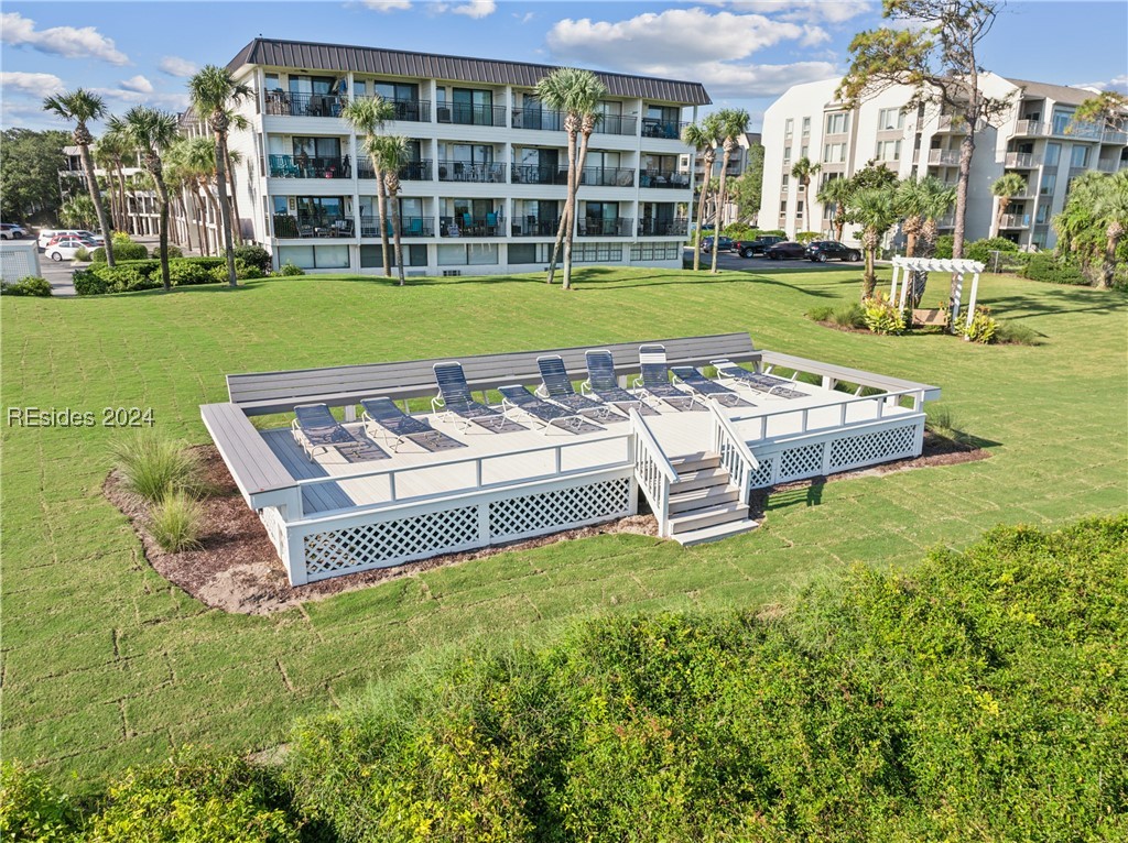 23 S Forest Beach Unit: 237