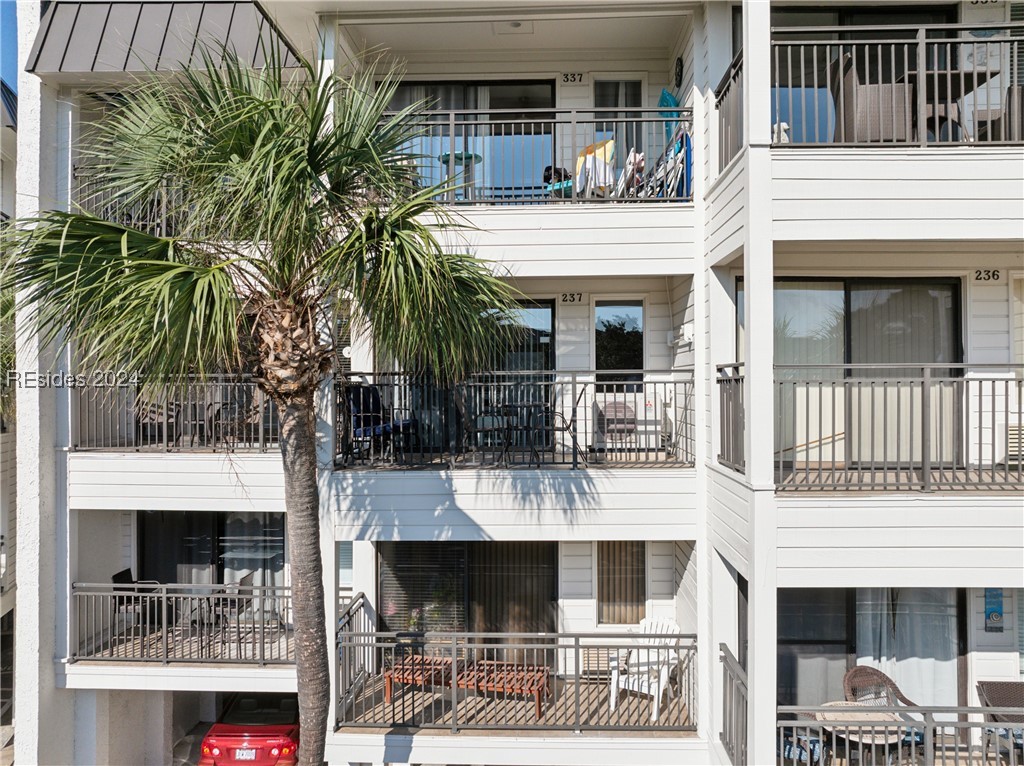 23 S Forest Beach Unit: 237