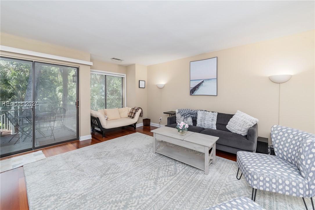 15 Deallyon Avenue Unit: 2